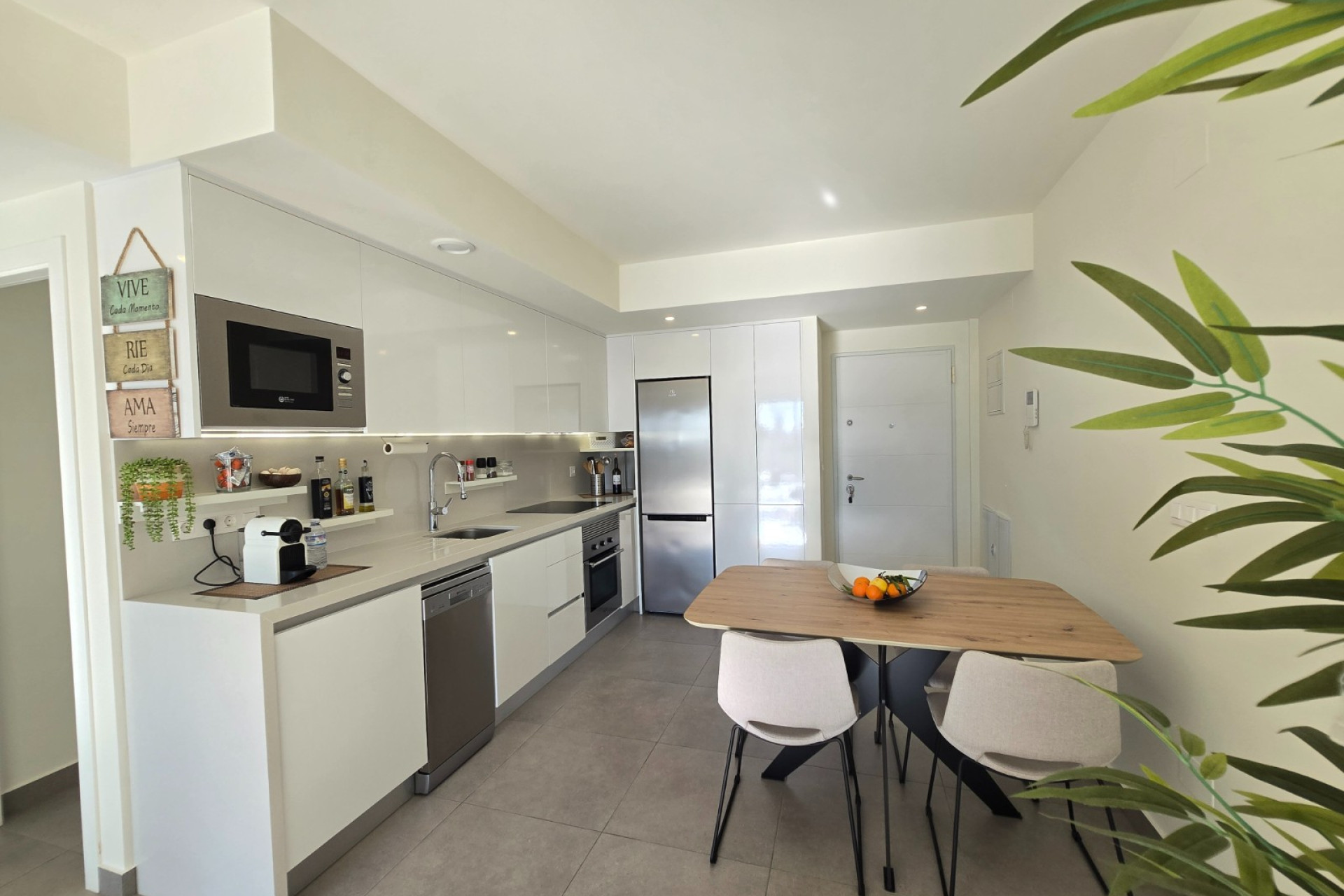 Resale - Apartment / Flat * - Orihuela Costa * - Villamartín *