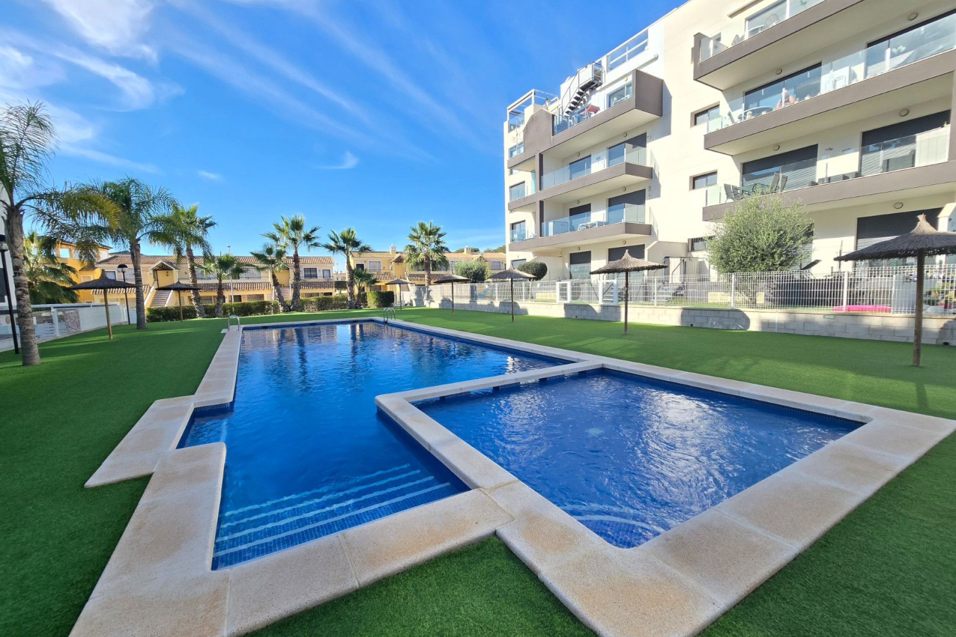 Resale - Apartment / Flat * - Orihuela Costa * - Villamartín *