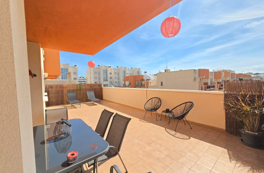 Resale - Apartment / Flat * - Orihuela Costa * - Villamartín *