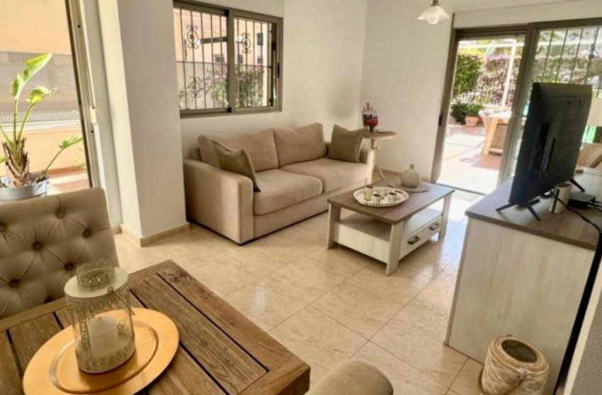 Resale - Apartment - Guardamar del Segura - CENTRO