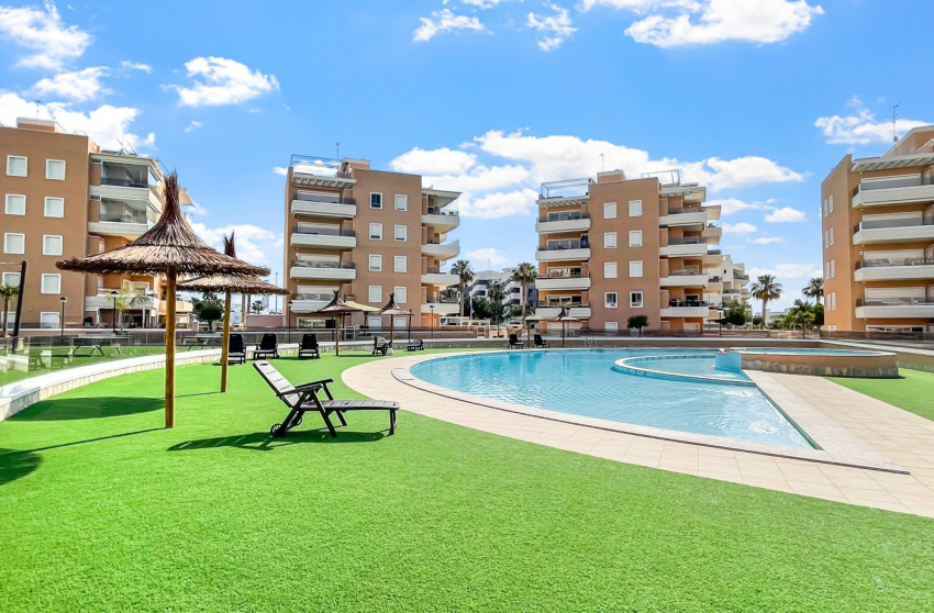 Resale - Apartment - Guardamar del Segura - El Raso