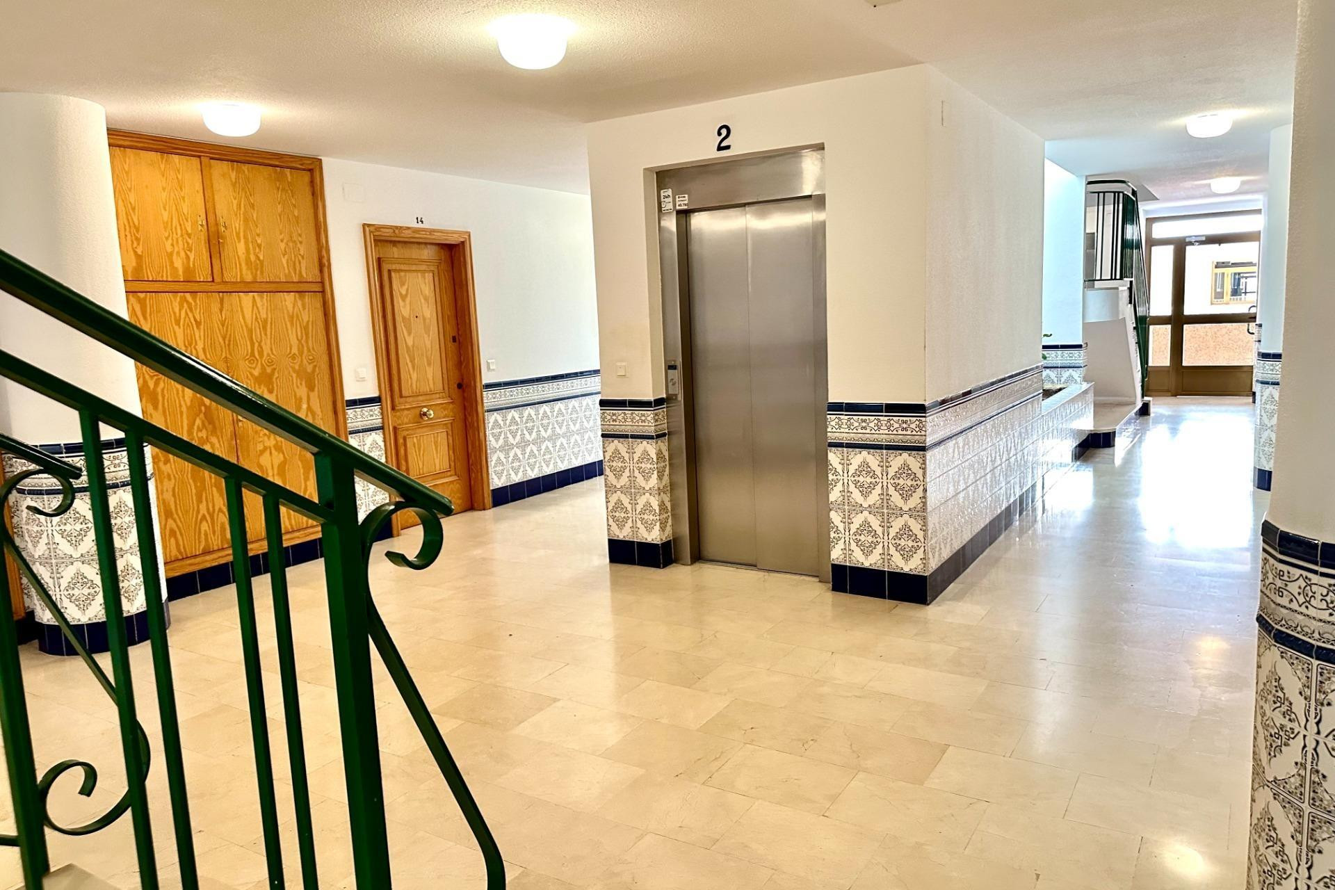 Resale - Apartment - Guardamar del Segura - Pueblo