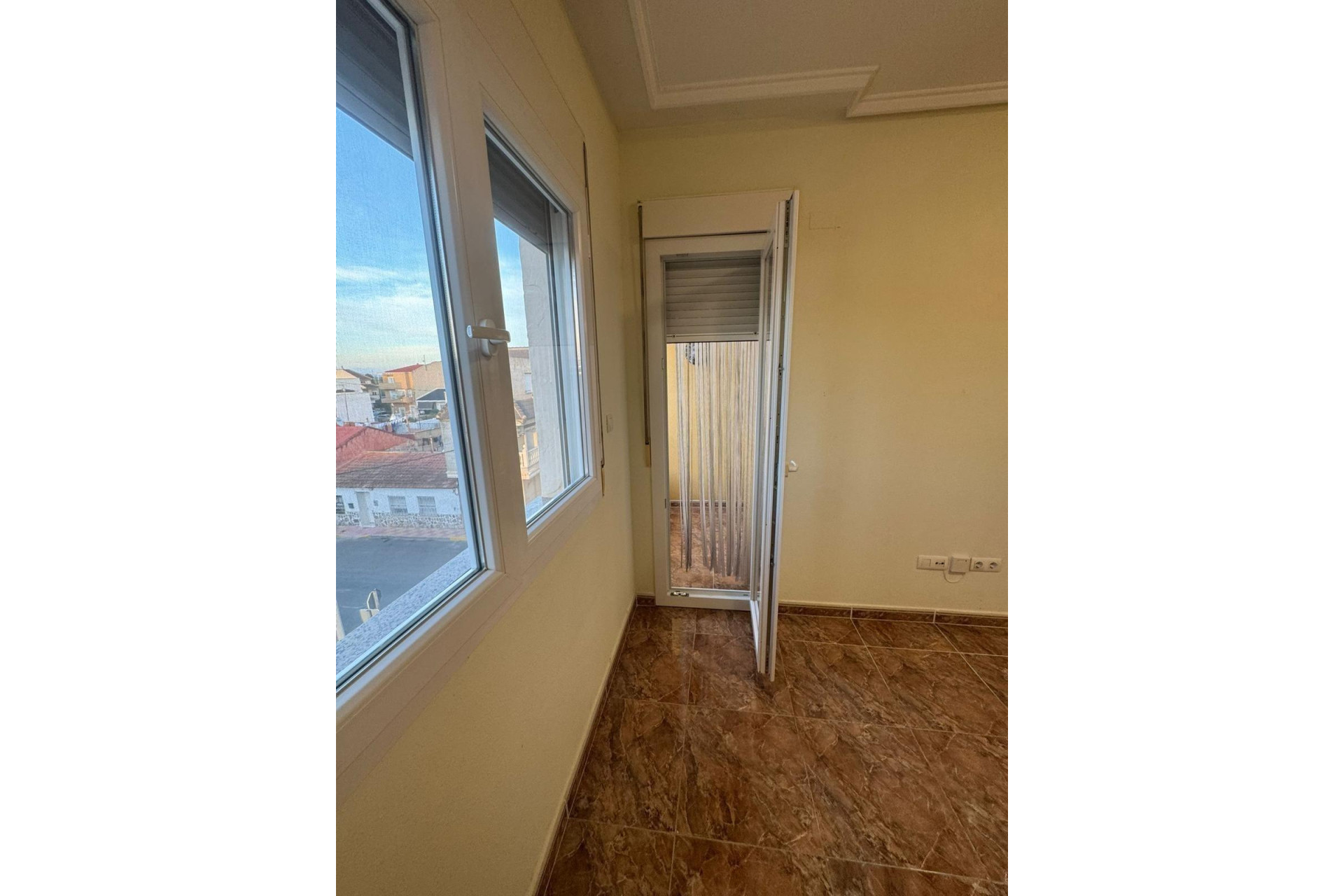 Resale - Apartment - Jacarilla - Comunidad valenciana