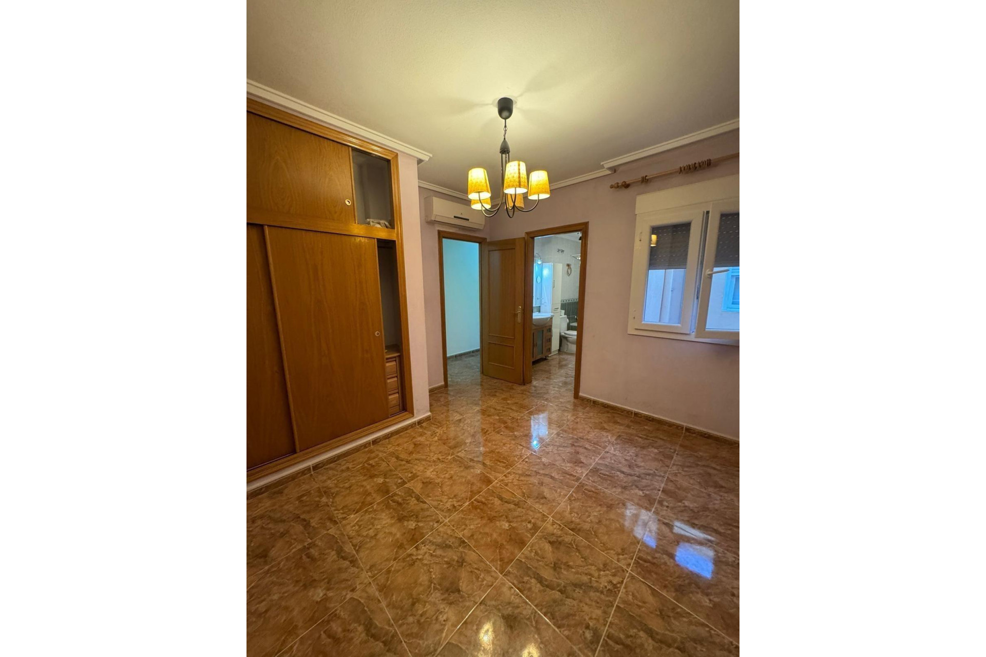 Resale - Apartment - Jacarilla - Comunidad valenciana