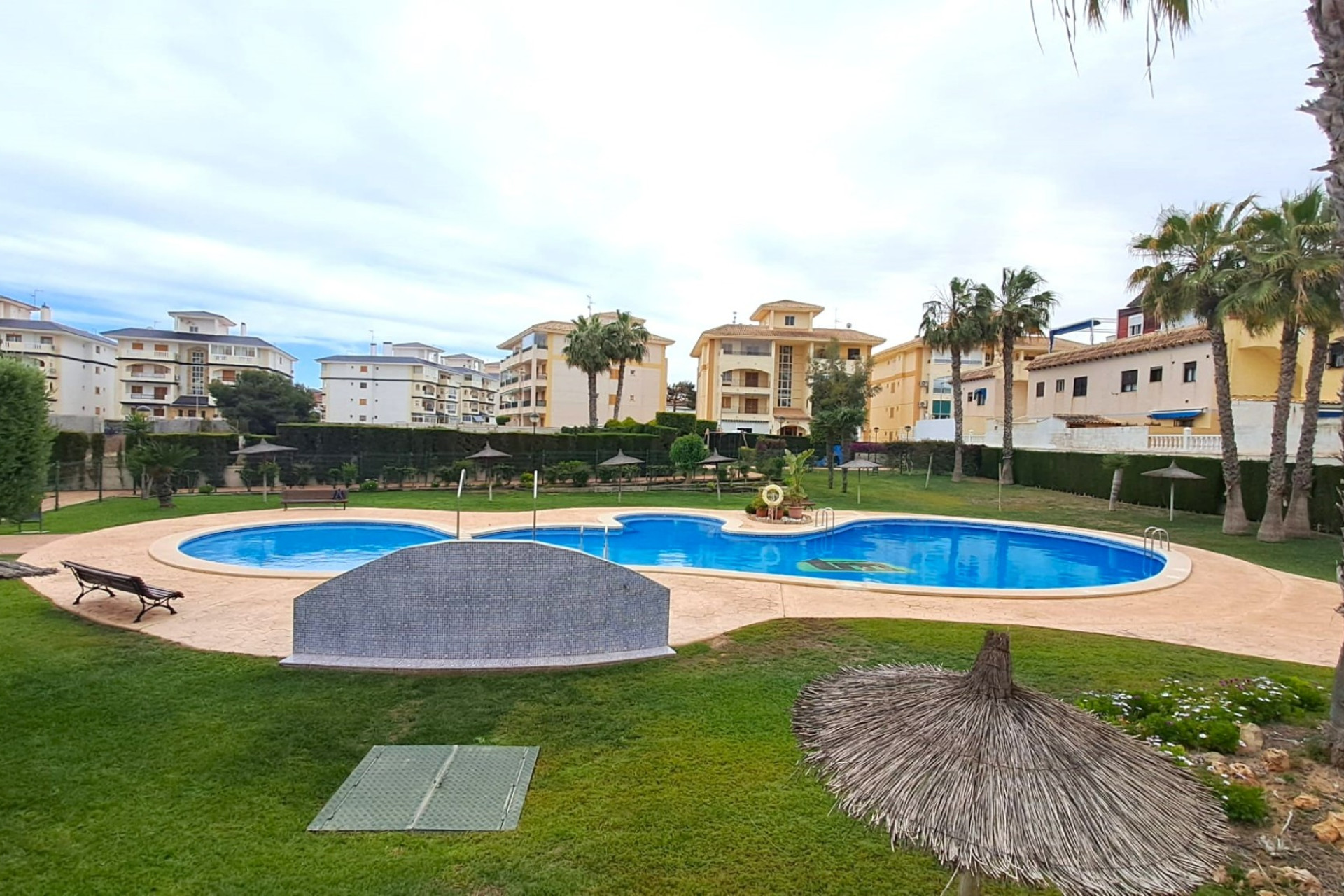 Resale - Apartment - La Mata