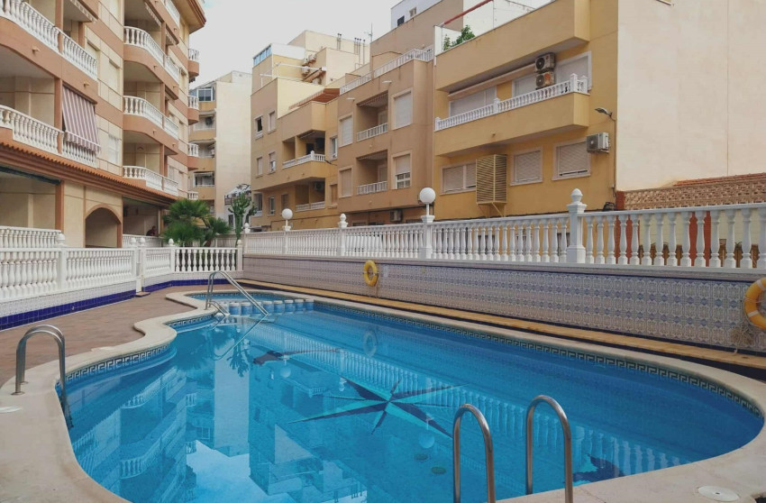 Resale - Apartment - La Mata