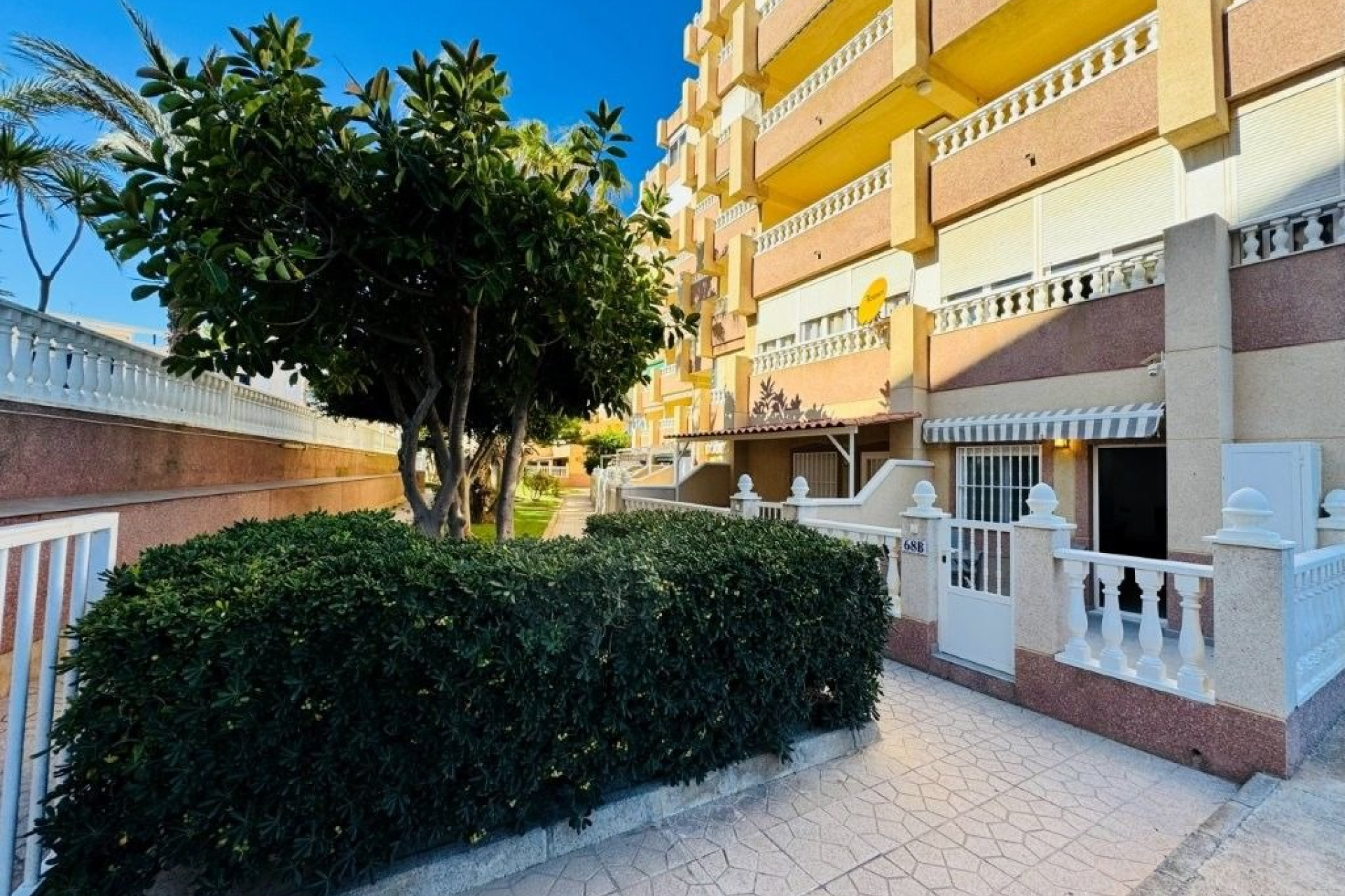 Resale - Apartment - La Mata