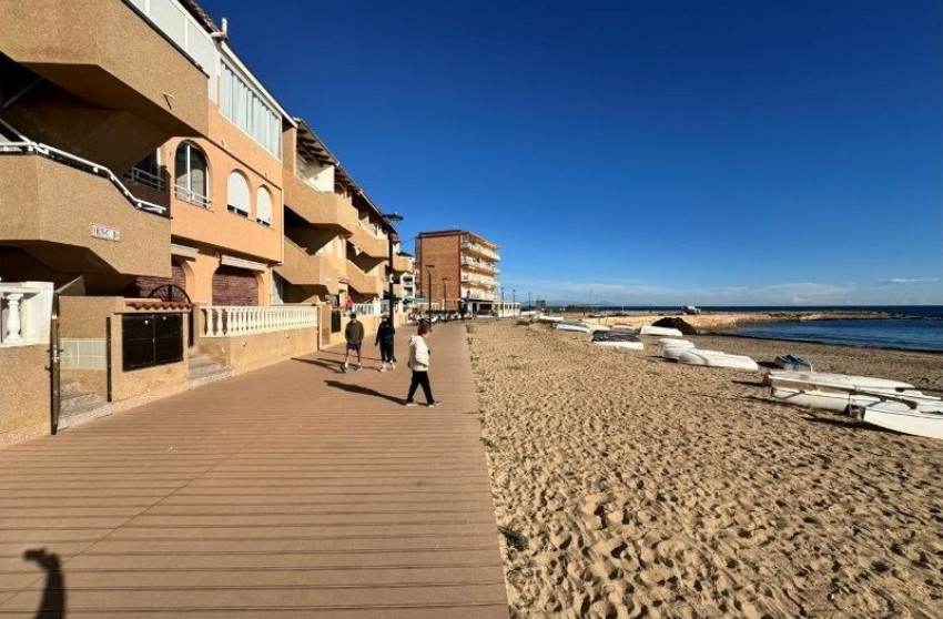 Resale - Apartment - La Mata