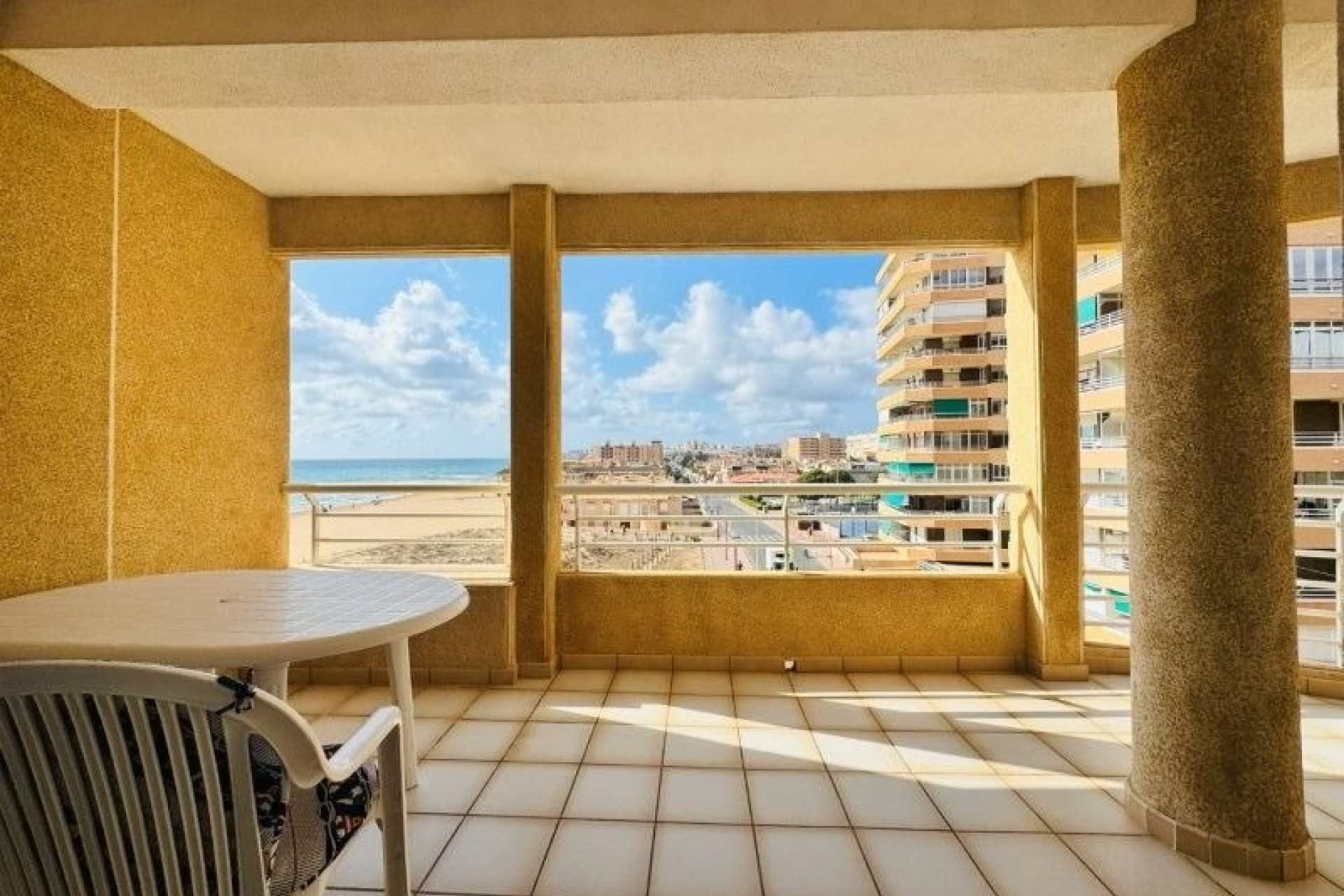 Resale - Apartment - La Mata