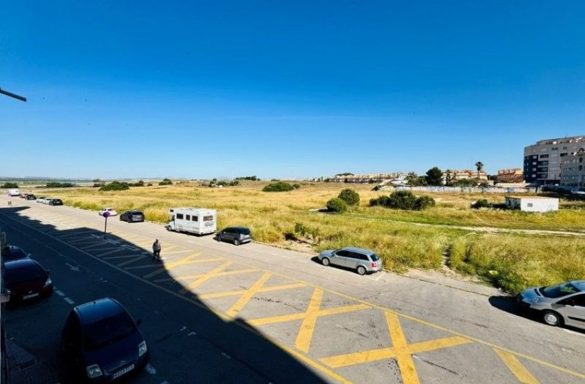 Resale - Apartment - La Mata