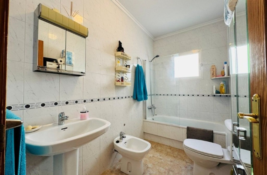 Resale - Apartment - La Mata