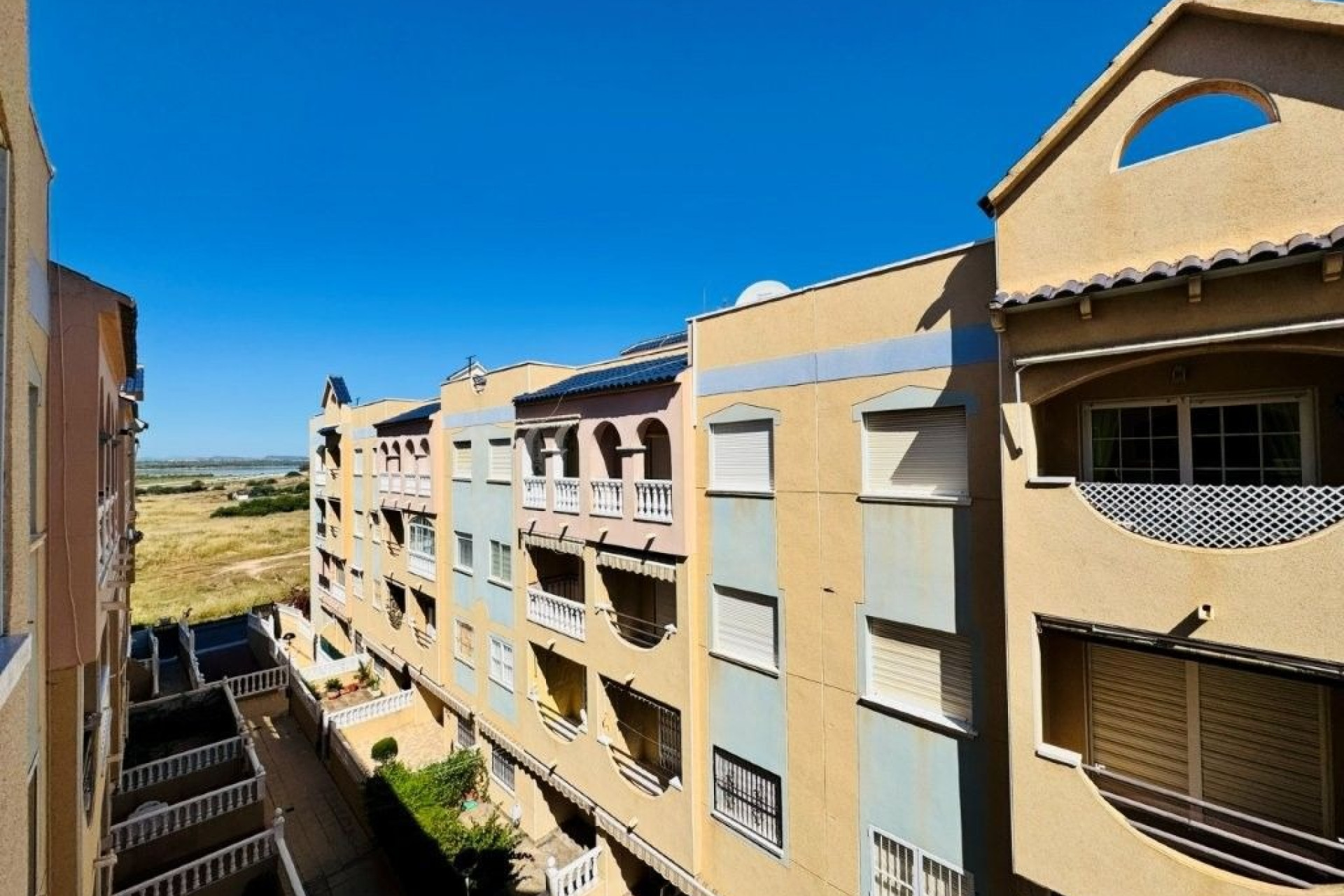 Resale - Apartment - La Mata