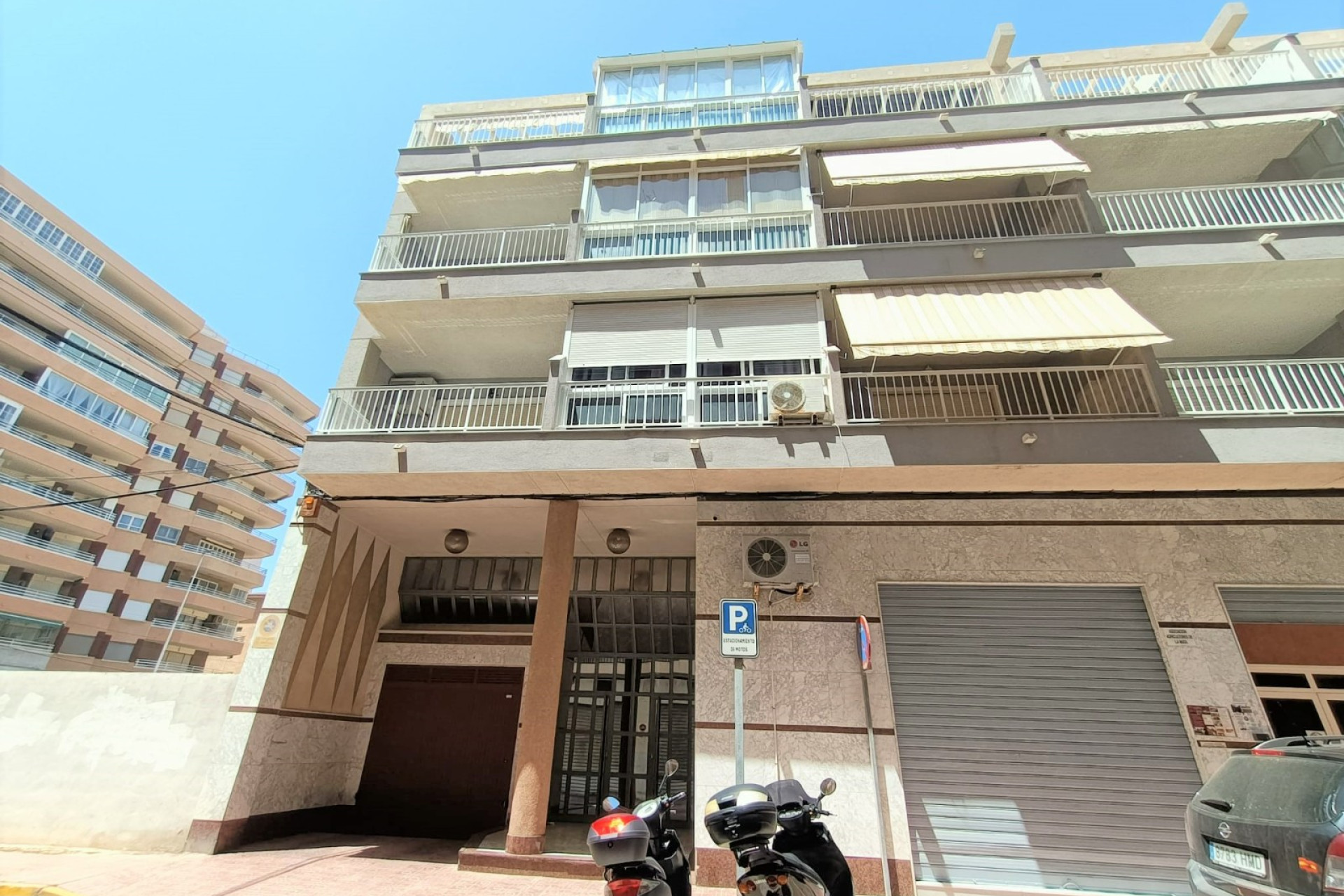 Resale - Apartment - La Mata