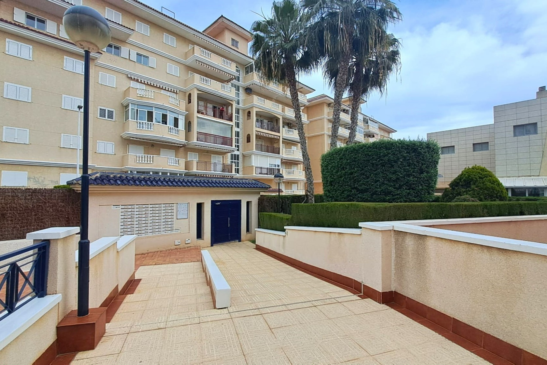 Resale - Apartment - La Mata