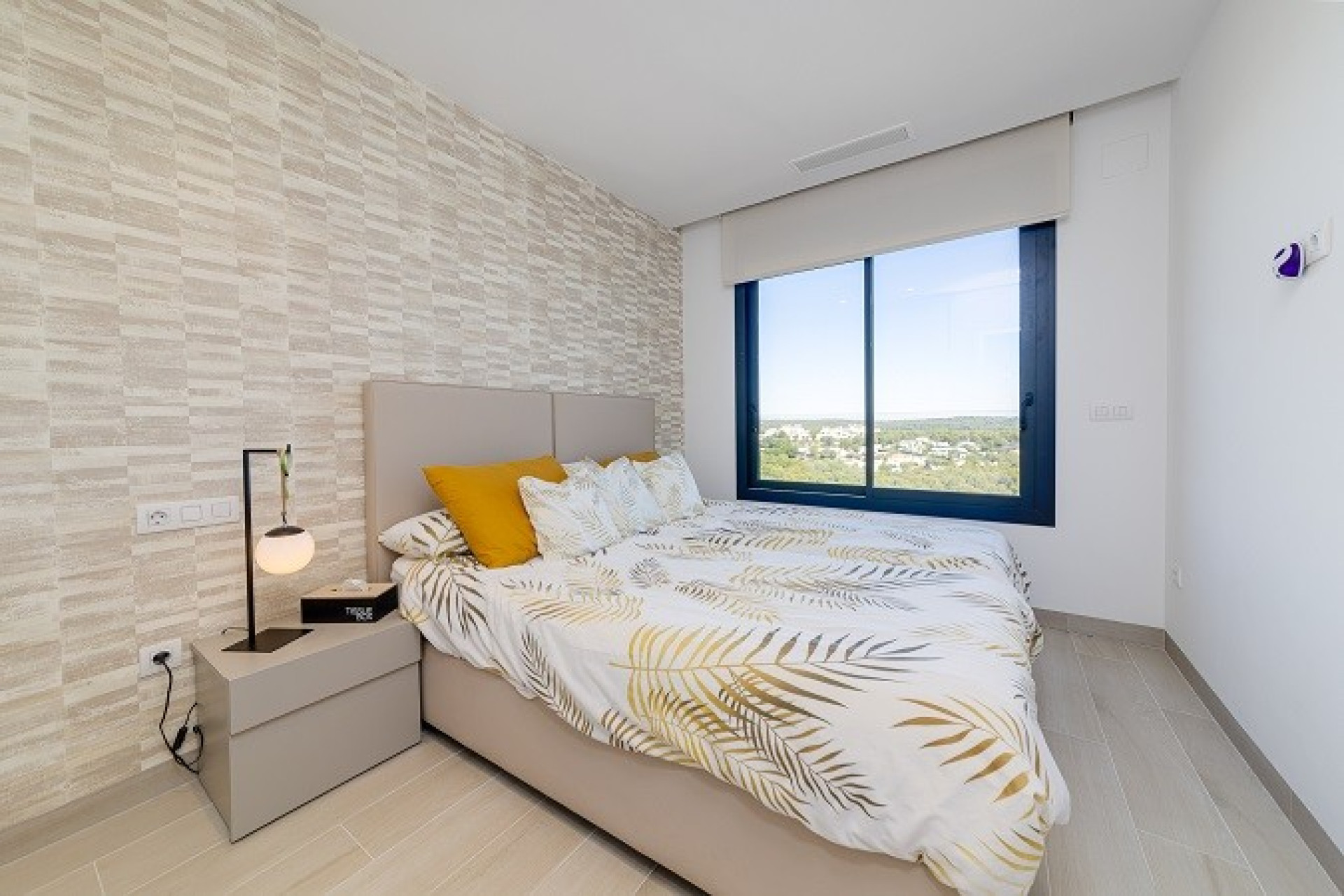 Resale - Apartment - Las Colinas Golf Resort