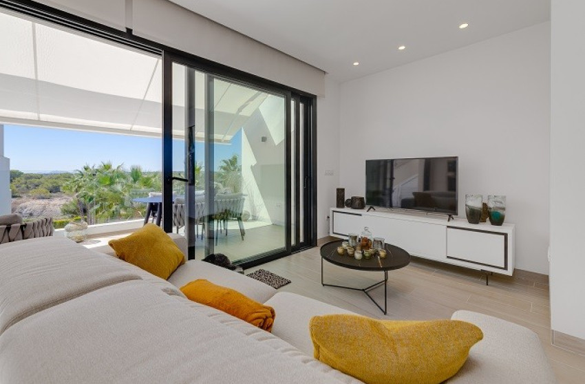 Resale - Apartment - Las Colinas Golf Resort