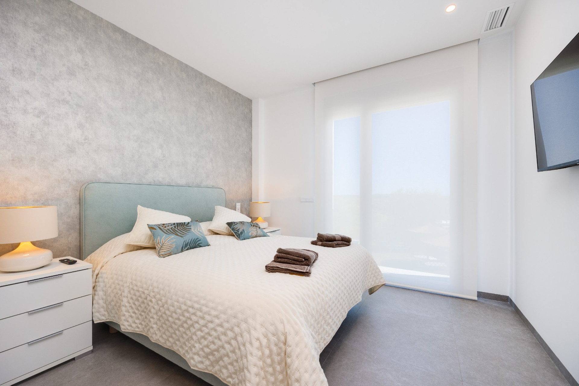 Resale - Apartment - Las Colinas Golf Resort