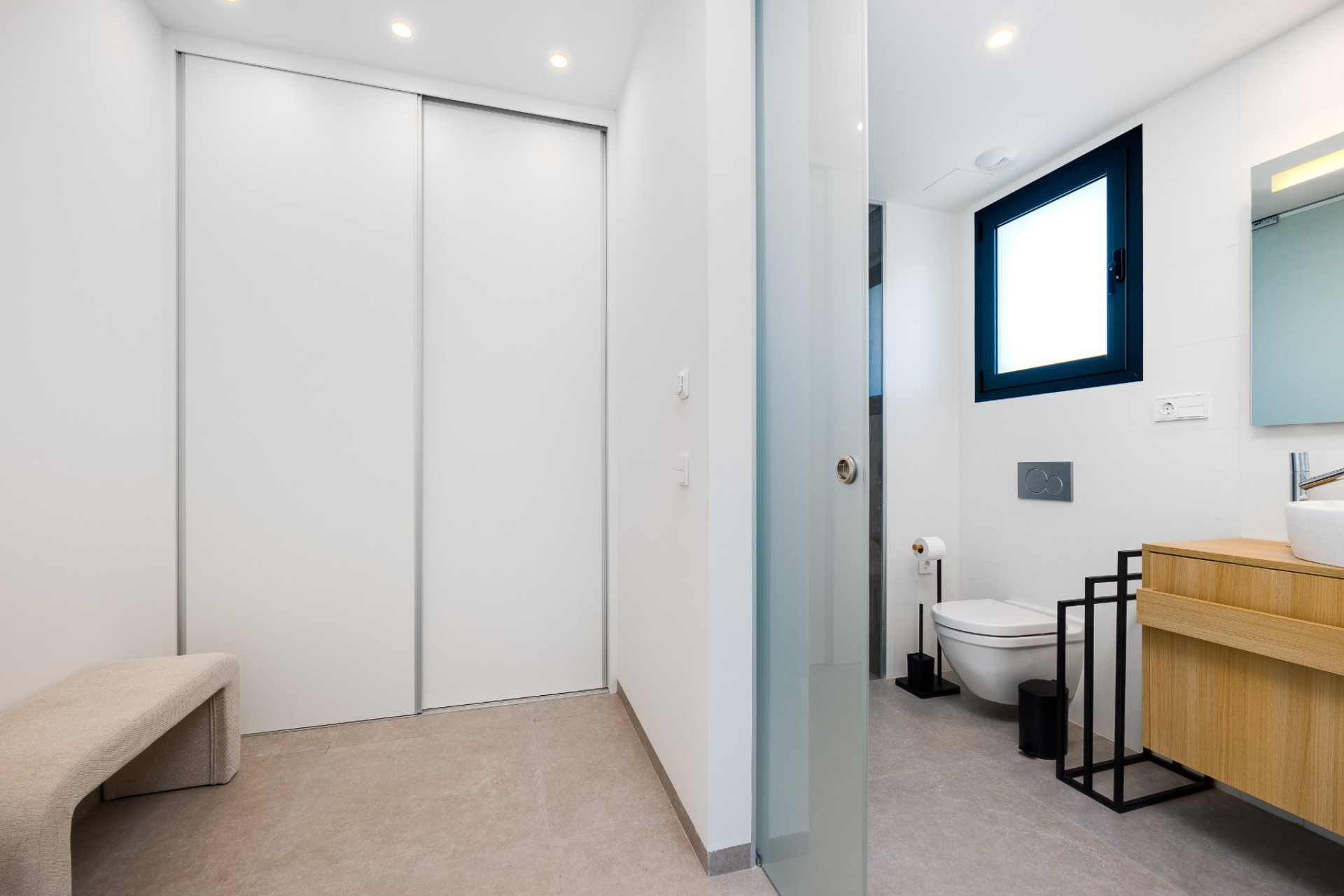 Resale - Apartment - Las Colinas Golf Resort