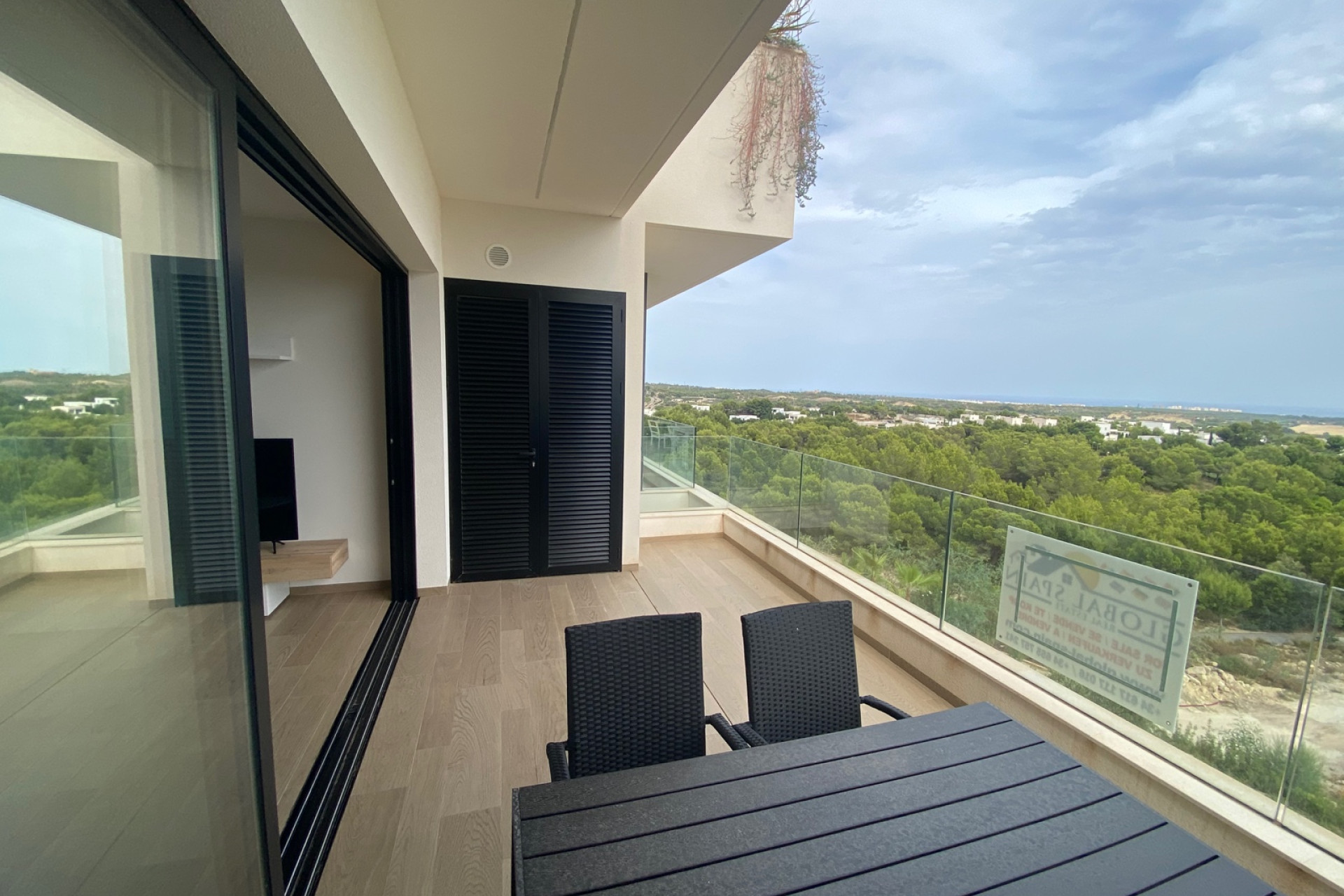 Resale - Apartment - Las Colinas