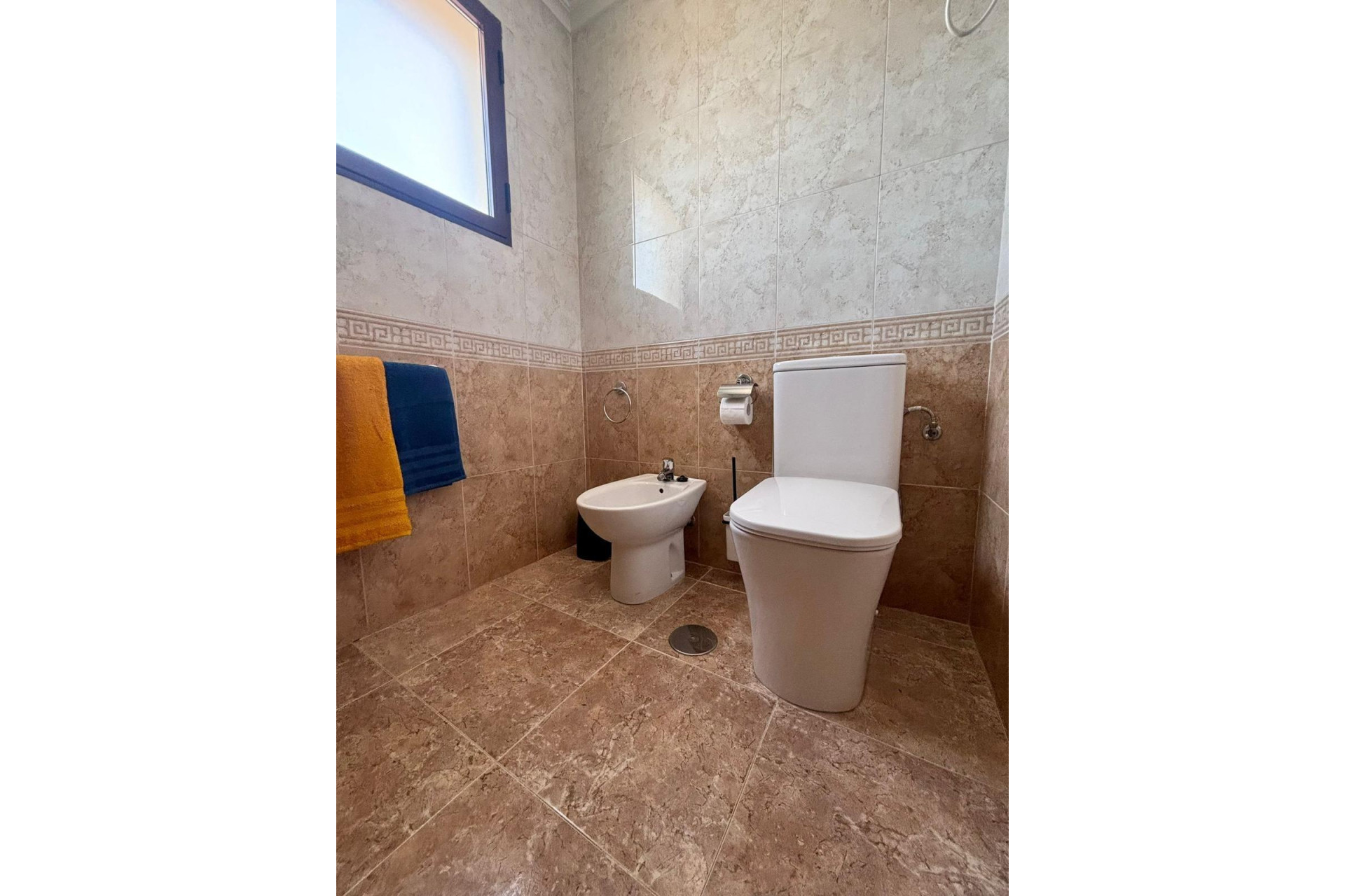 Resale - Apartment - Orihuela Costa - Campoamor