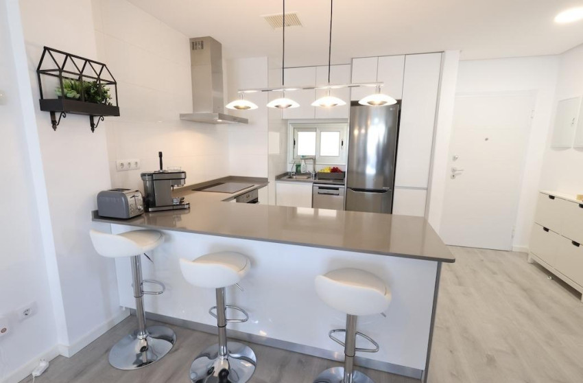 Resale - Apartment - Orihuela Costa - Los Dolses