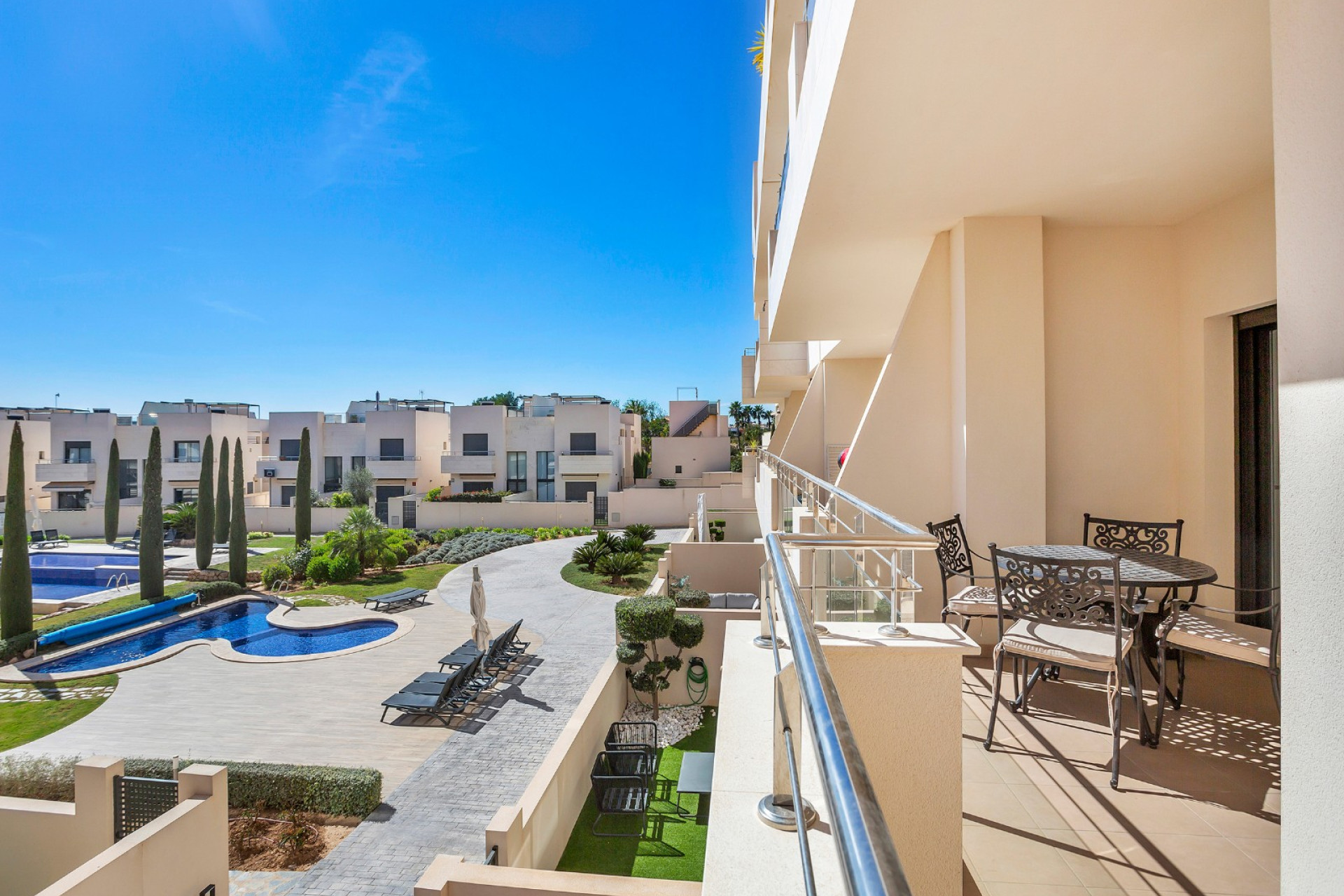 Resale - Apartment - Orihuela Costa - Los Dolses