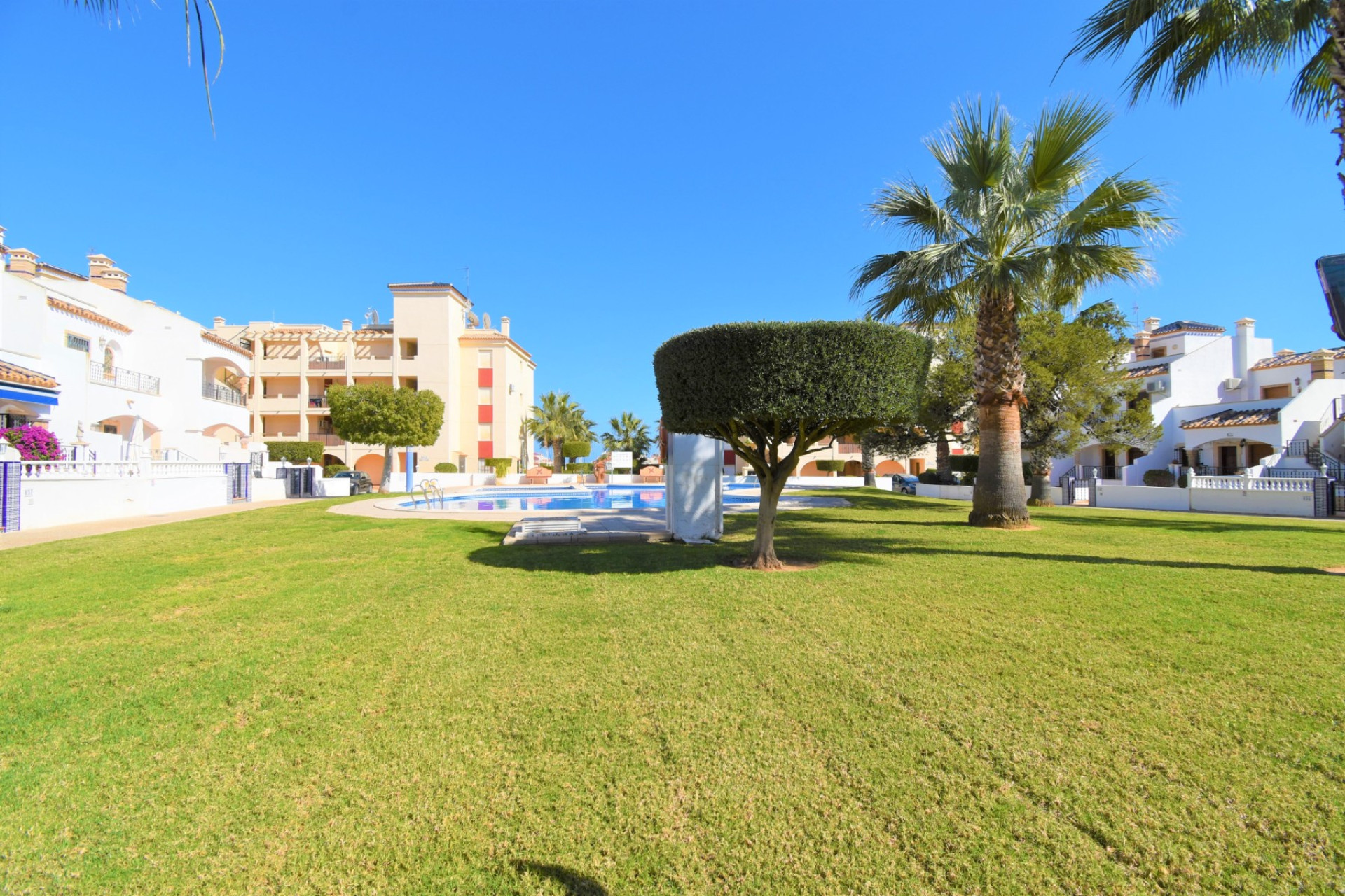 Resale - Apartment - Orihuela Costa - Playa Flamenca