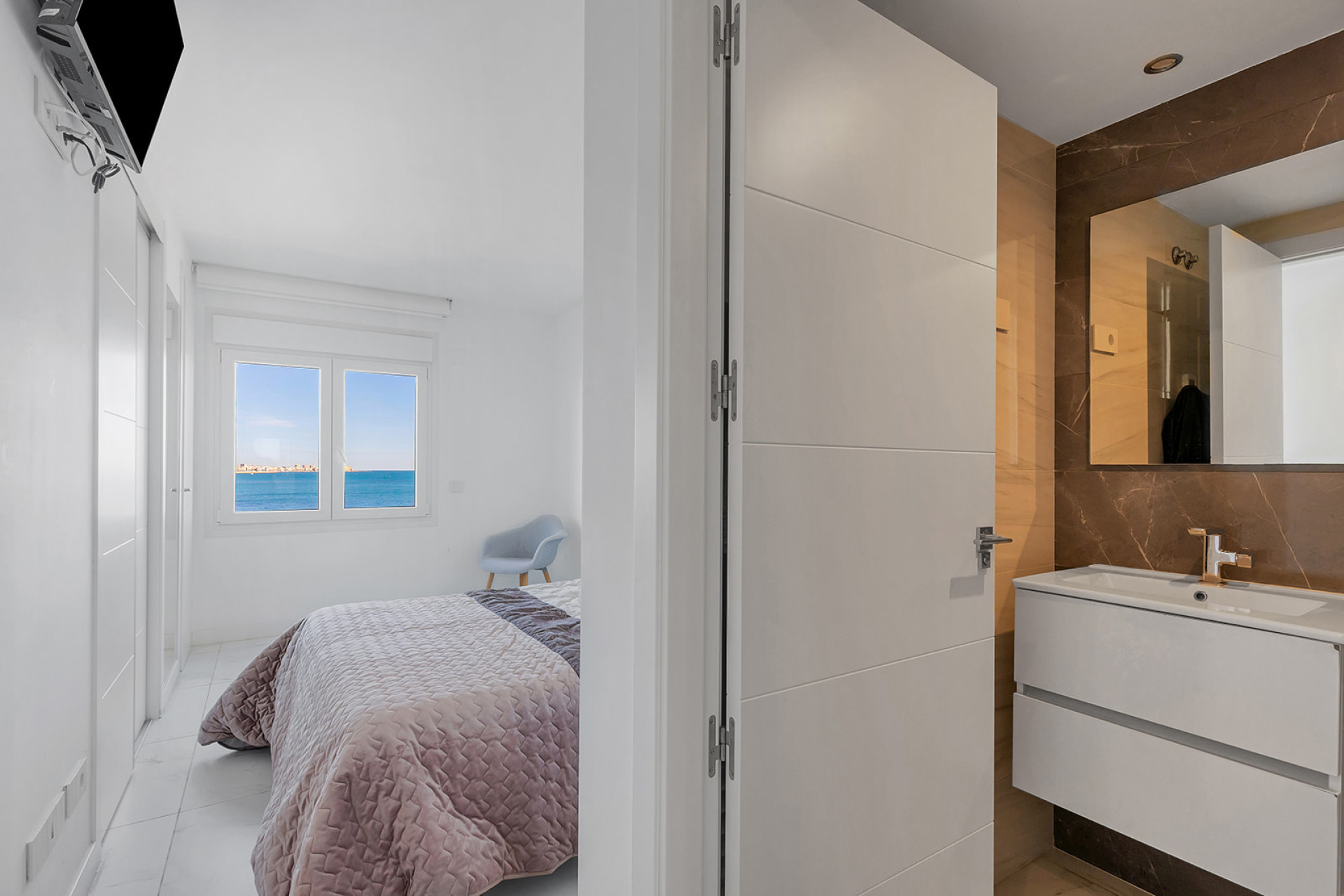 Resale - Apartment - Orihuela Costa - Punta Prima