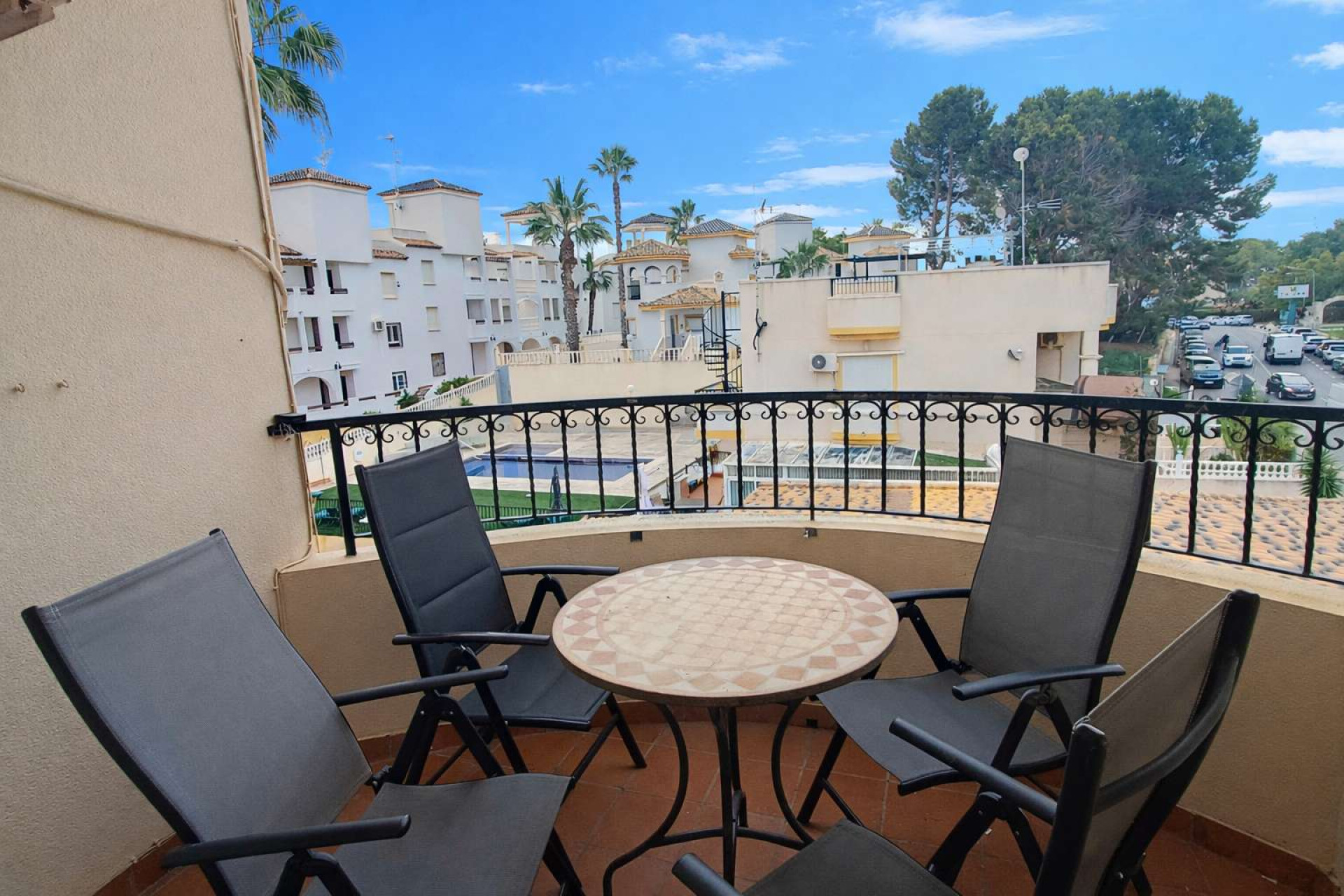 Resale - Apartment - Orihuela Costa - Villamartin