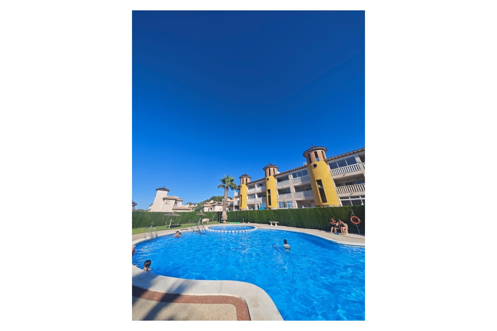 Resale - Apartment - Orihuela Costa - Villamartin