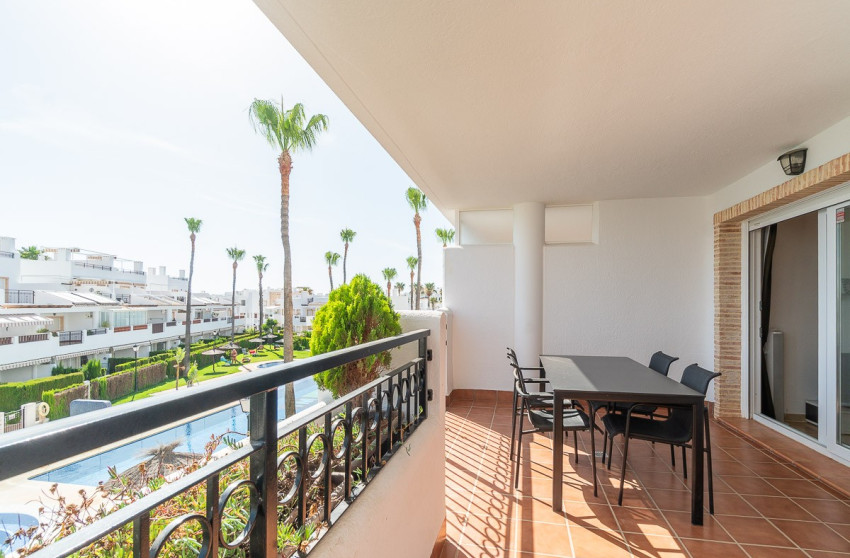 Resale - Apartment - Orihuela Costa - Villamartín