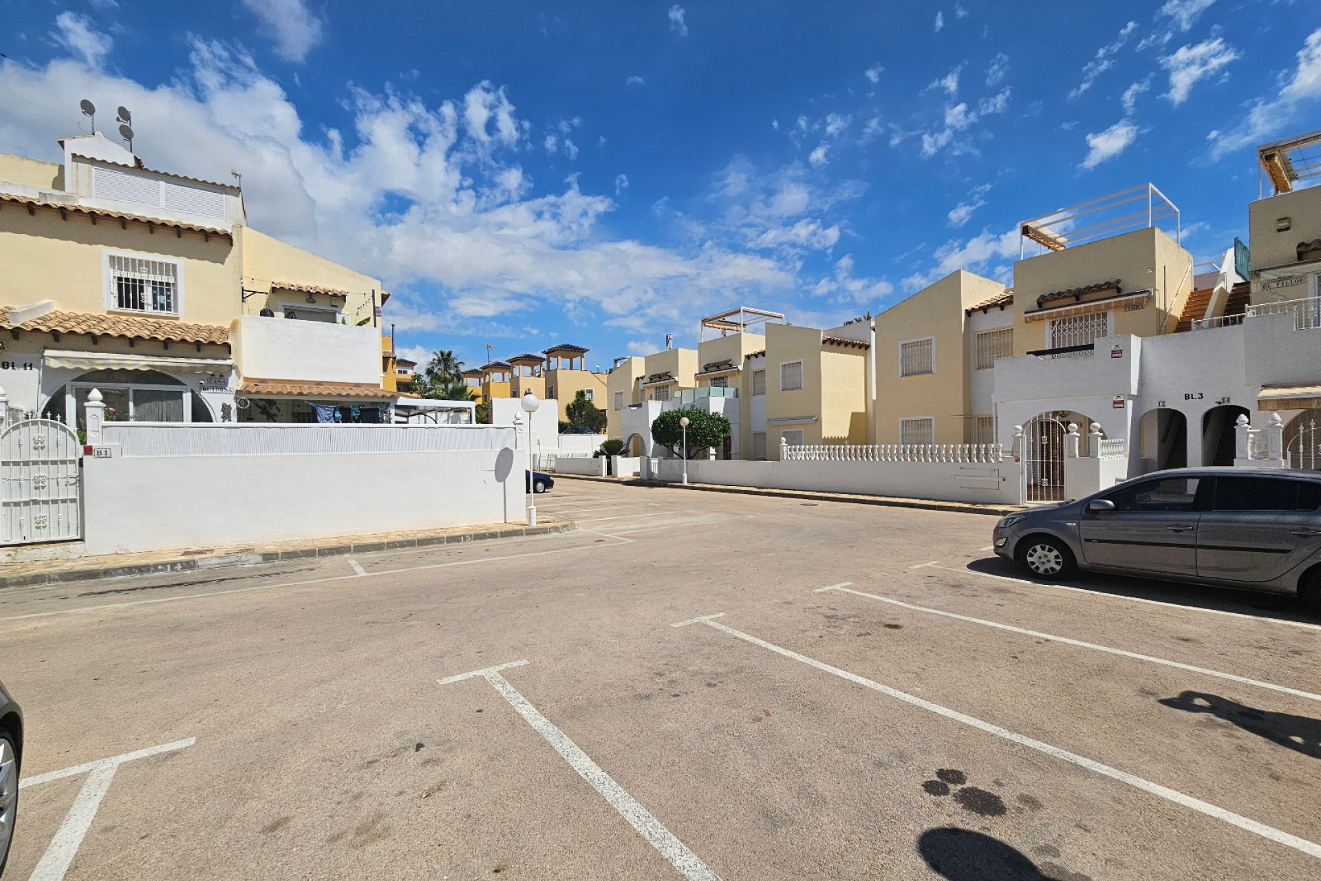Resale - Apartment - Orihuela Costa - Villamartin