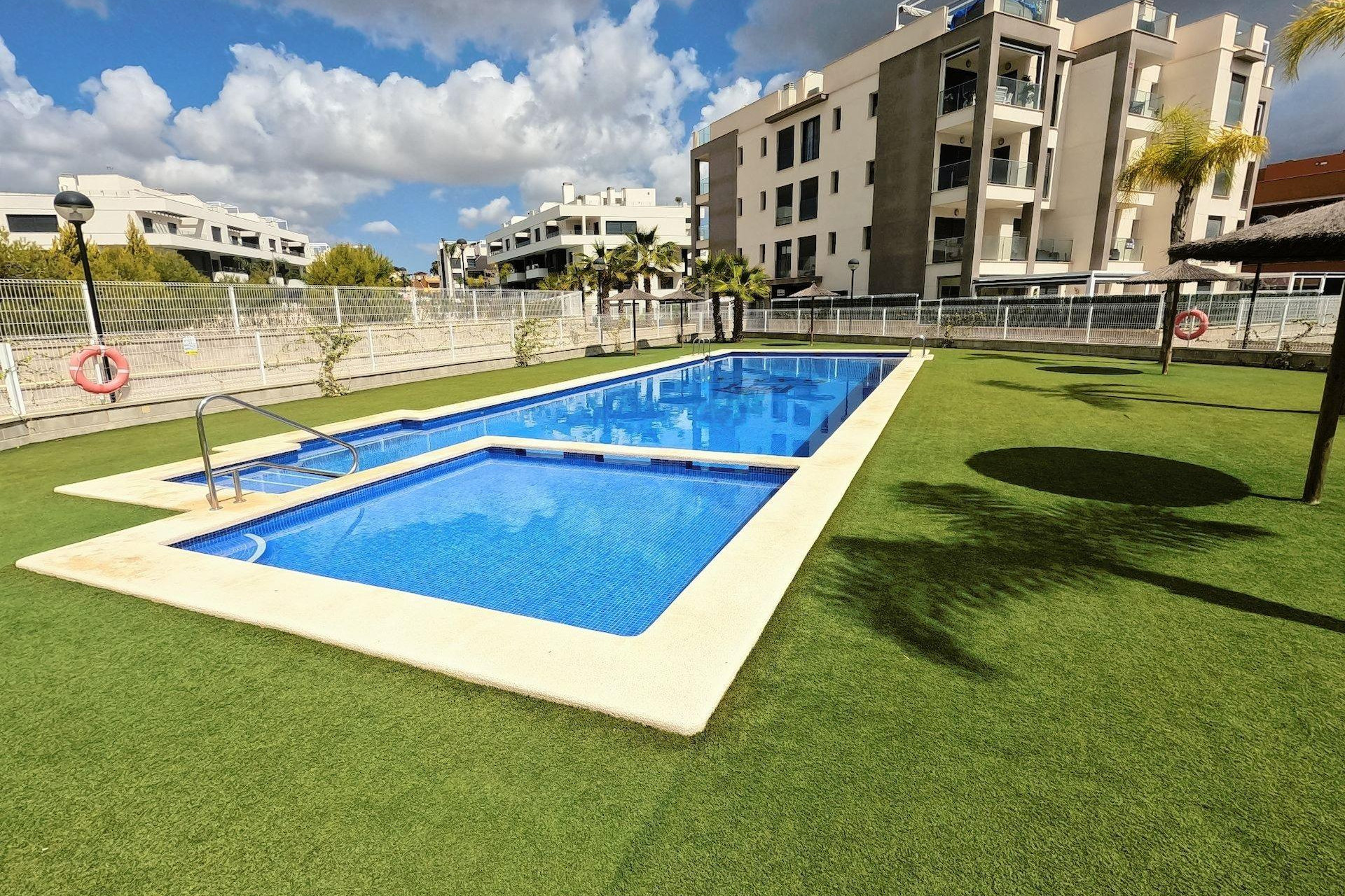 Resale - Apartment - Orihuela Costa - Villamartin