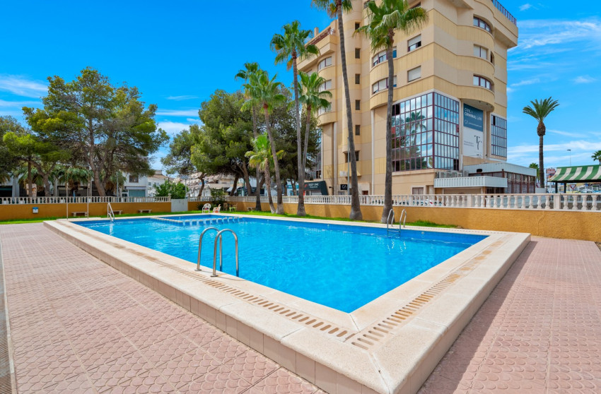 Resale - Apartment - Punta Prima
