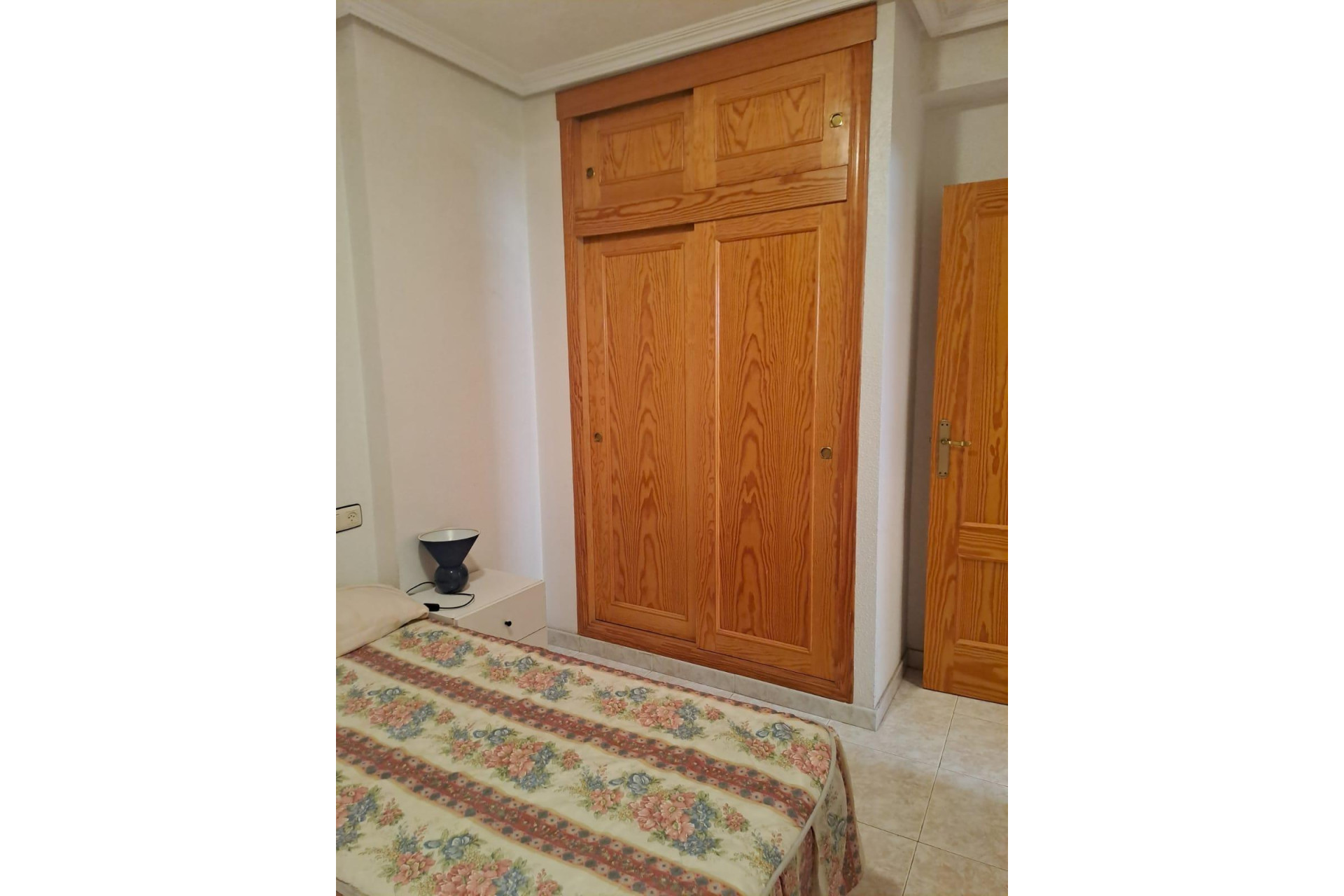 Resale - Apartment - Torrevieja - Acequion