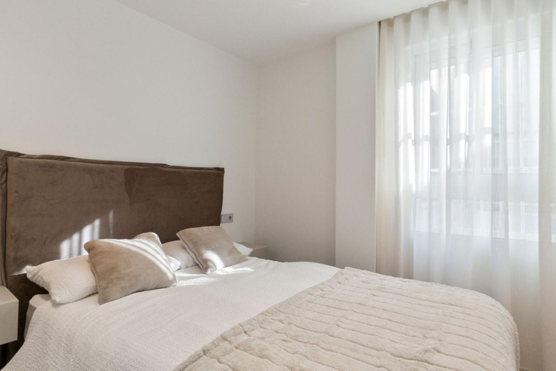 Resale - Apartment - Torrevieja - Acequion