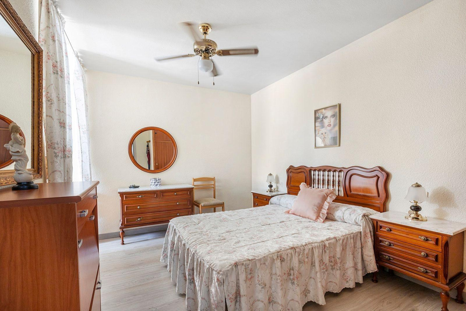 Resale - Apartment - Torrevieja - Acequion