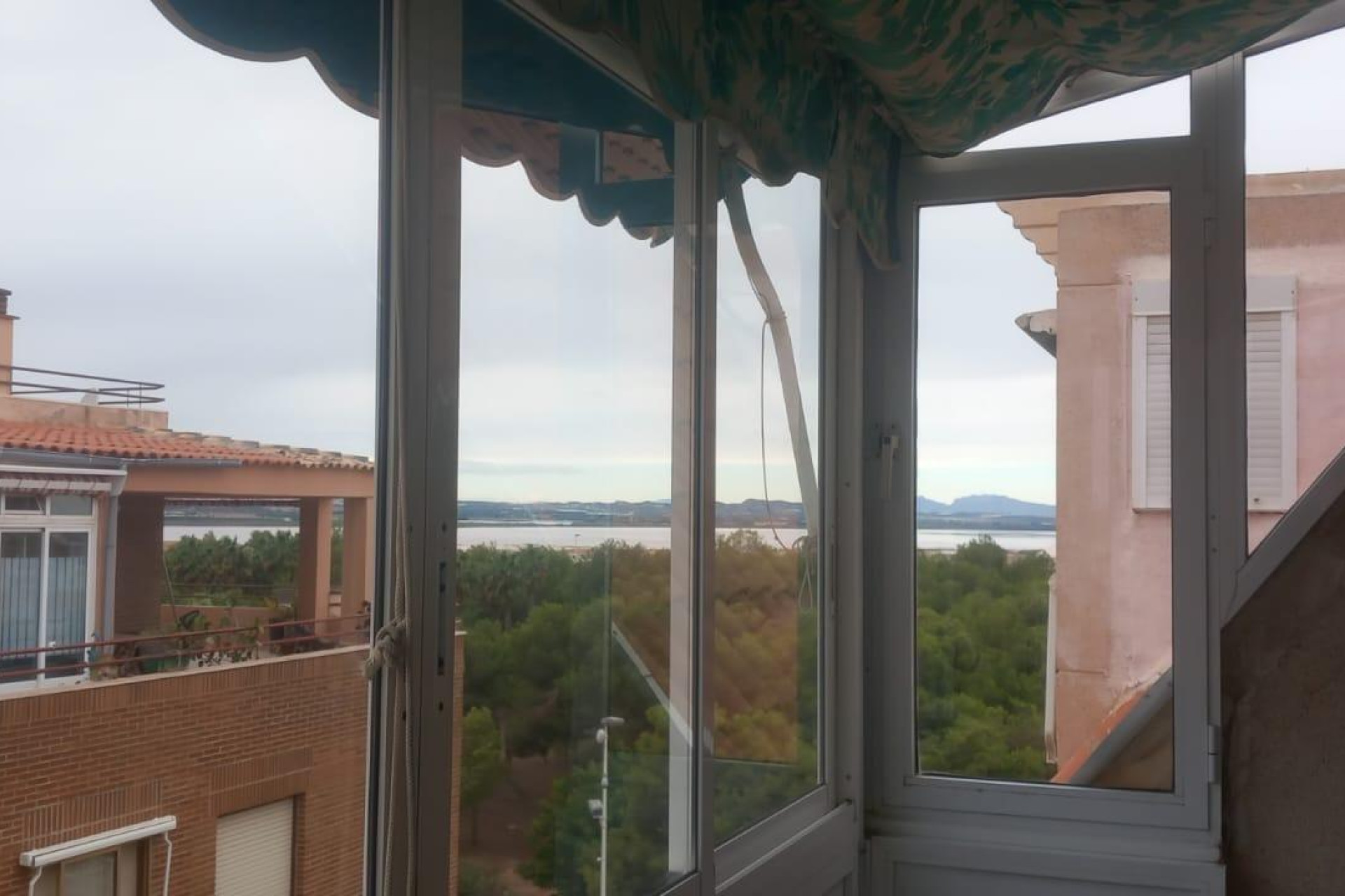 Resale - Apartment - Torrevieja - Acequion