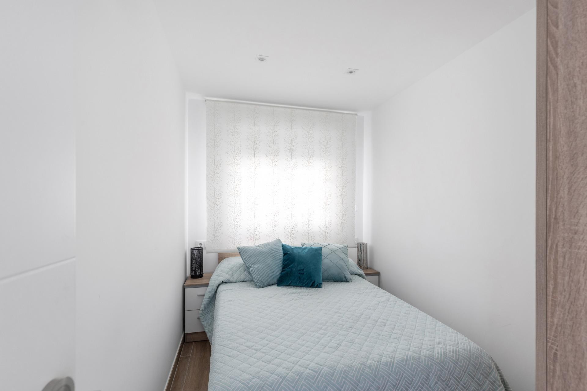 Resale - Apartment - Torrevieja - Acequion