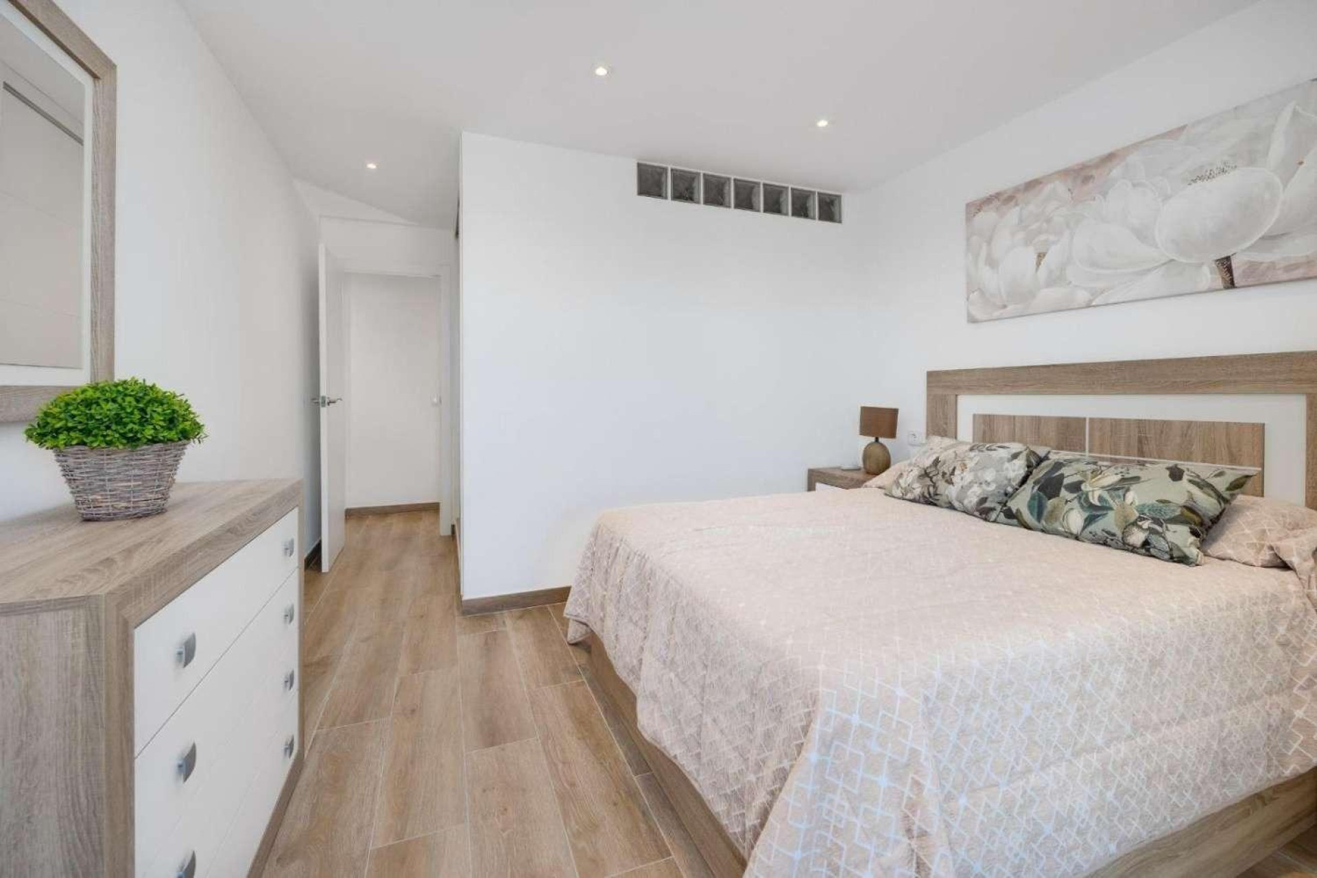 Resale - Apartment - Torrevieja - Acequion