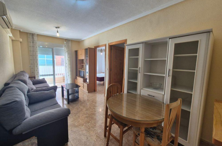 Resale - Apartment - Torrevieja - Acequion