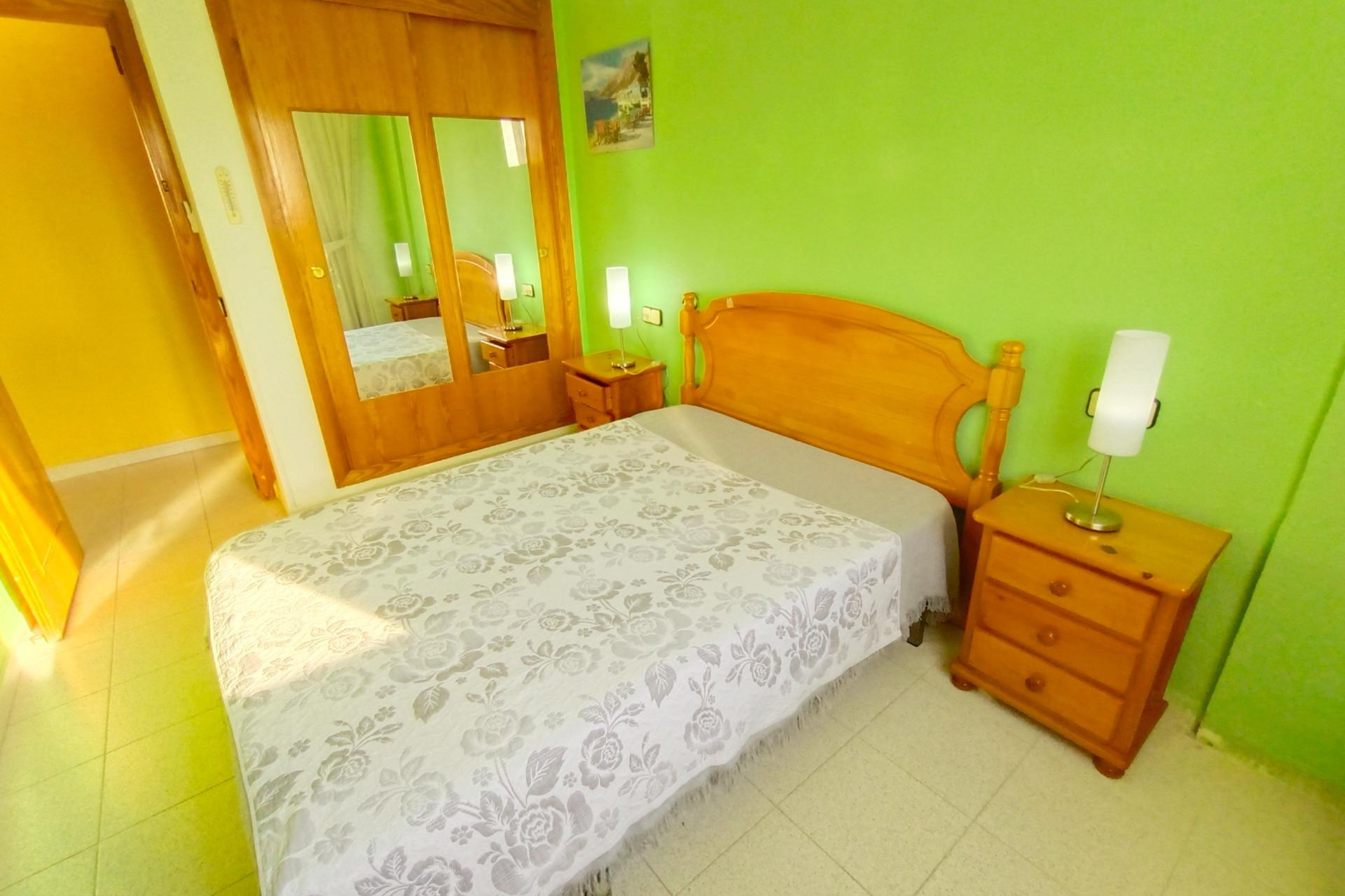 Resale - Apartment - Torrevieja - Acequion