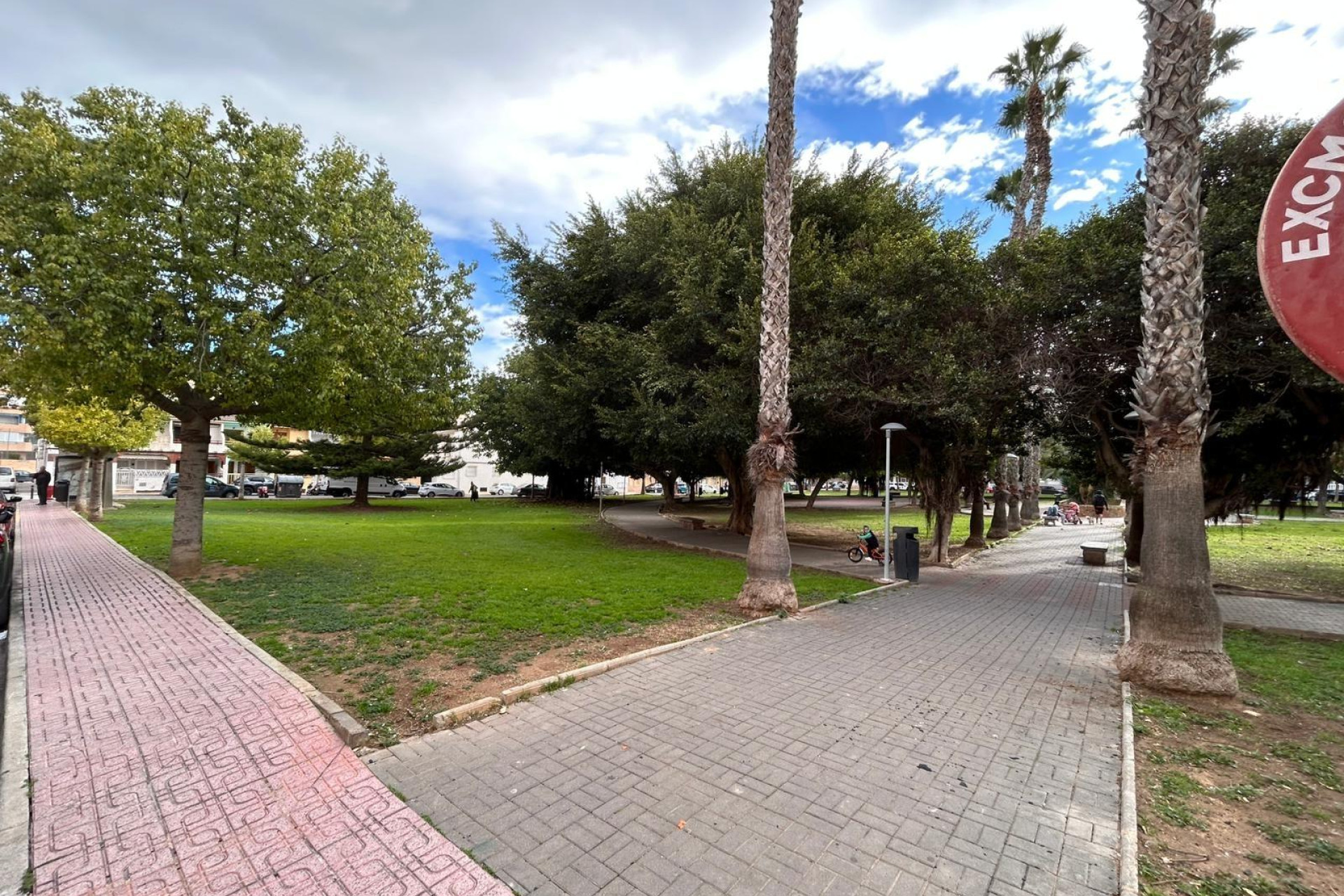 Resale - Apartment - Torrevieja - Acequion