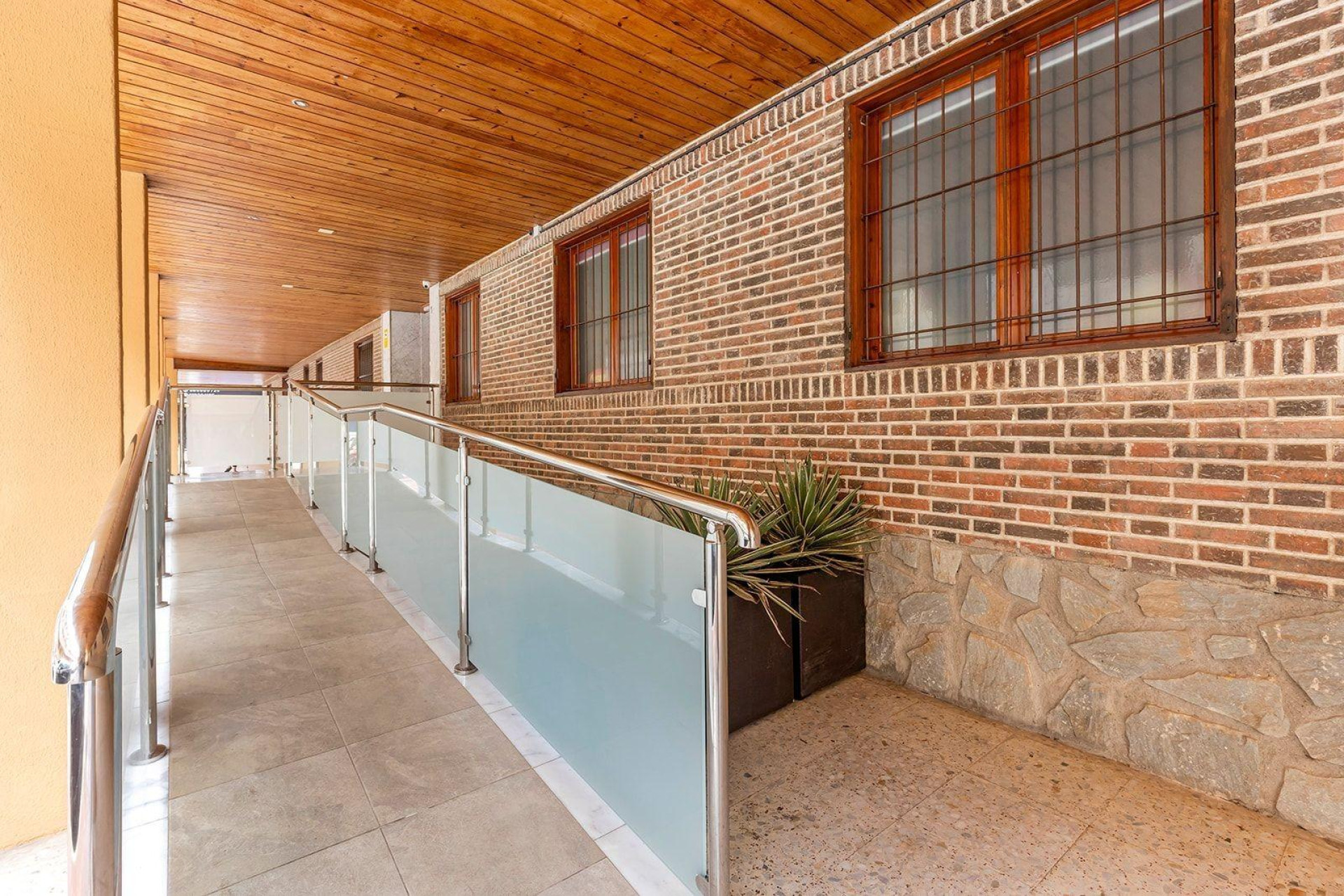 Resale - Apartment - Torrevieja - Acequion