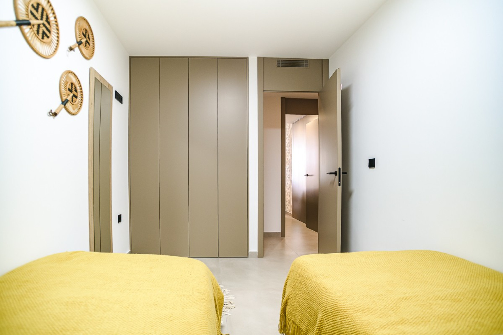 Resale - Apartment - Torrevieja - Acequion