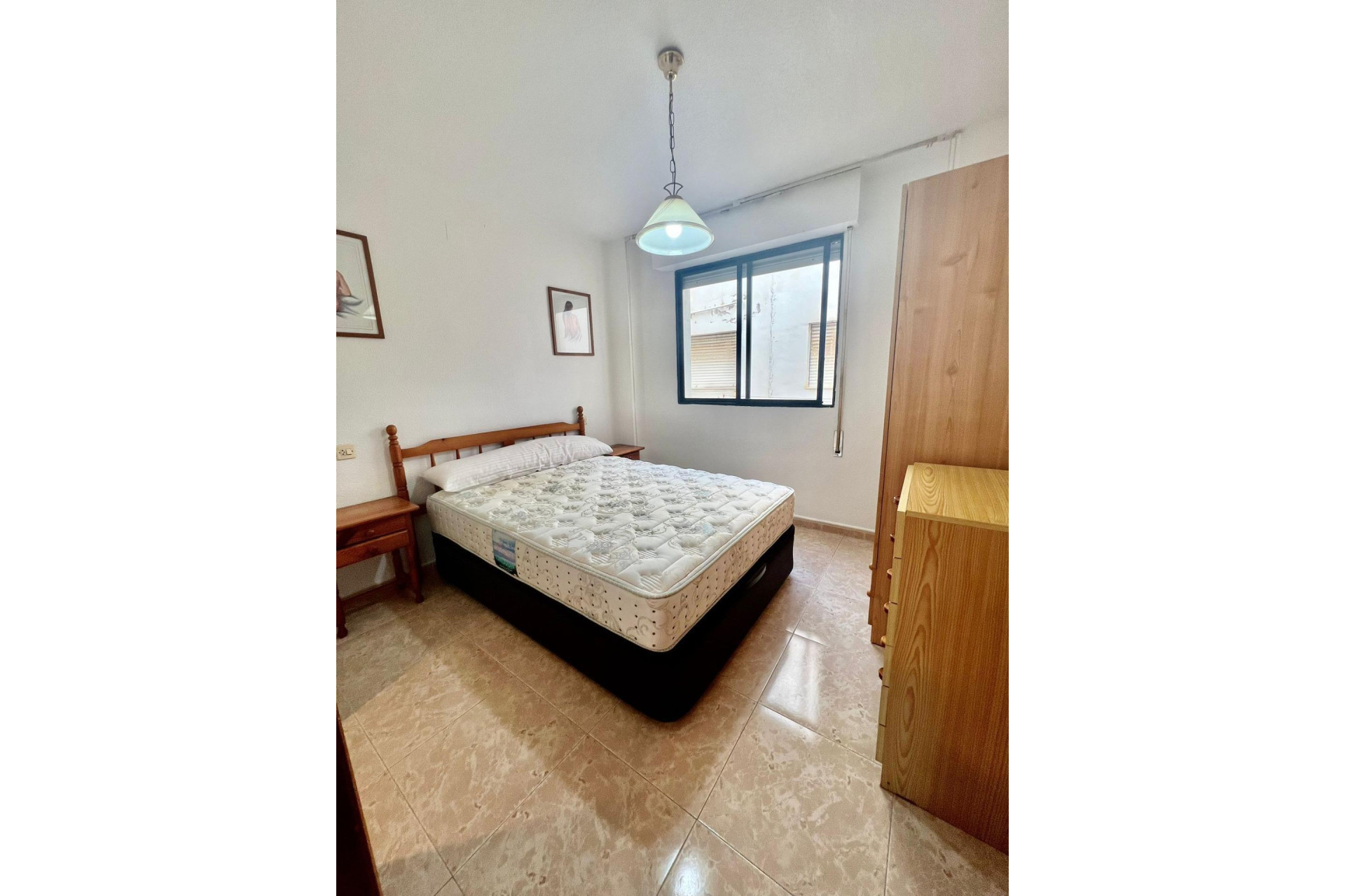 Resale - Apartment - Torrevieja - Acequion