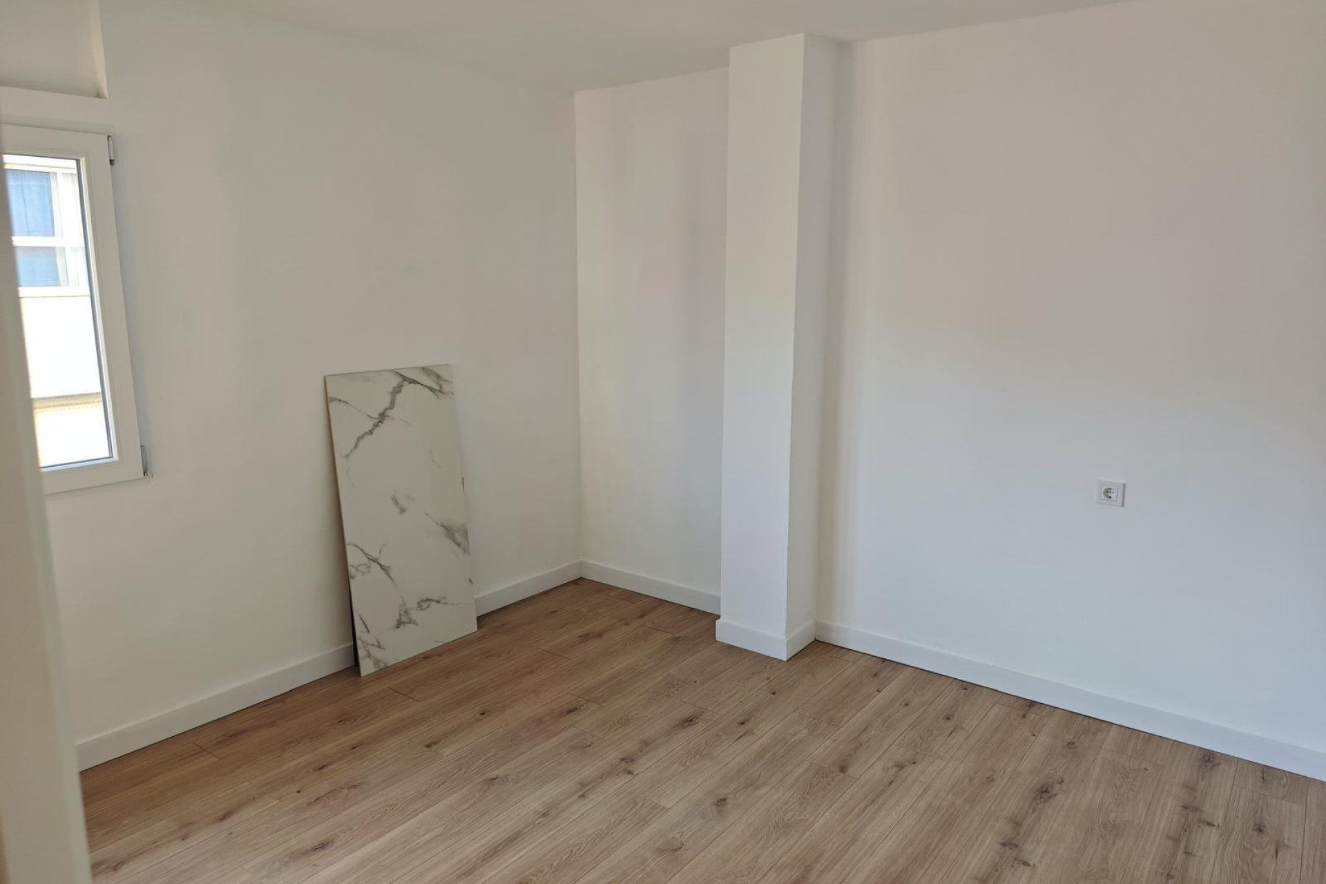 Resale - Apartment - Torrevieja - Acequion