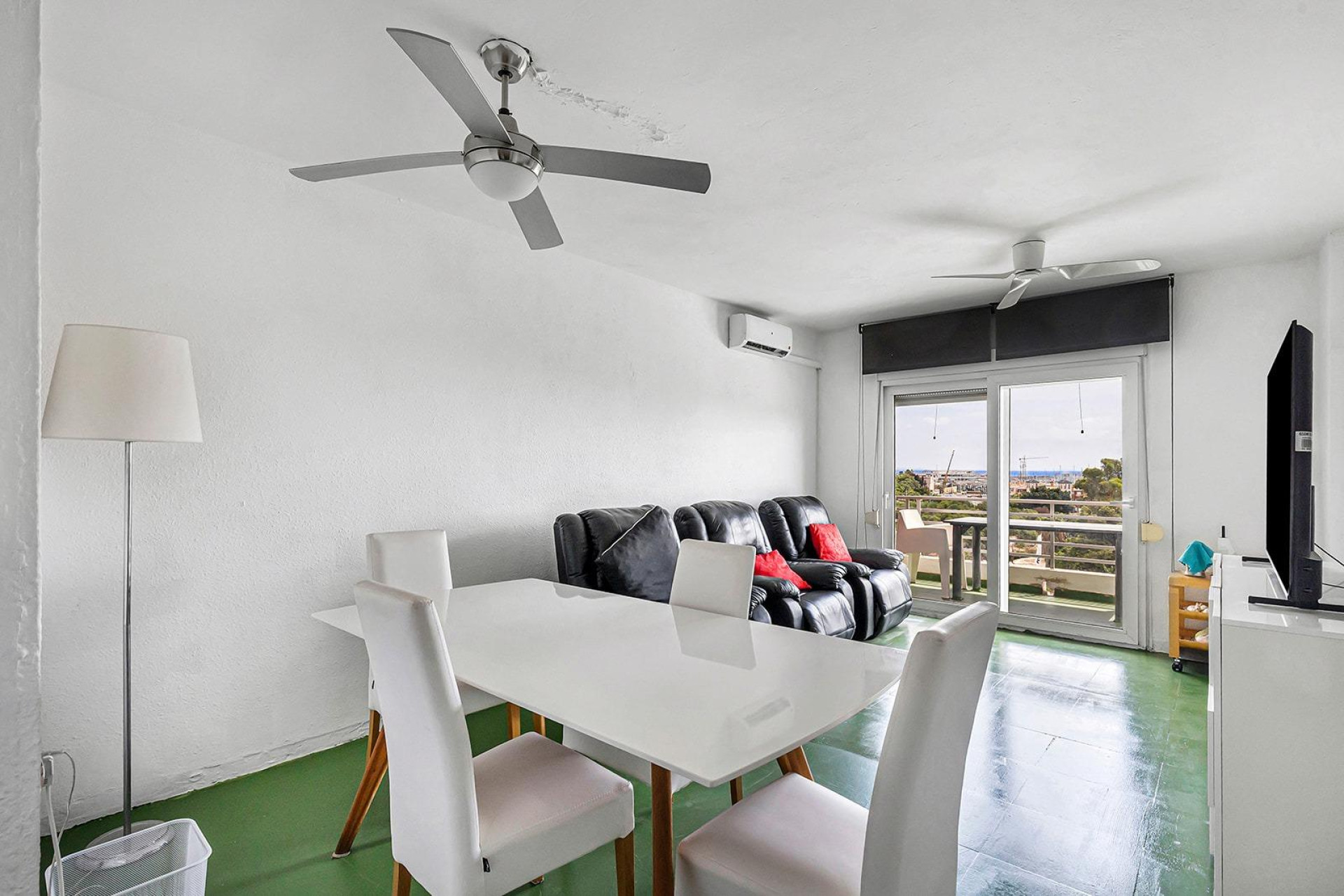 Resale - Apartment - Torrevieja - Acequion