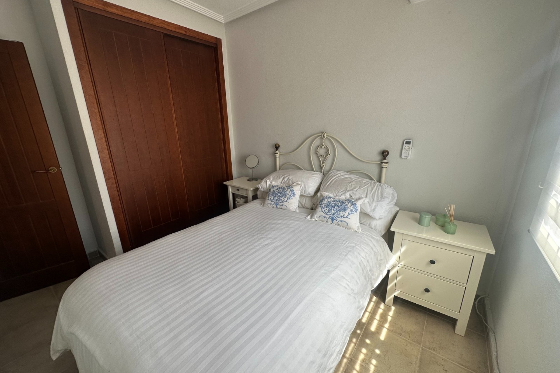 Resale - Apartment - Torrevieja - Aguas Nuevas