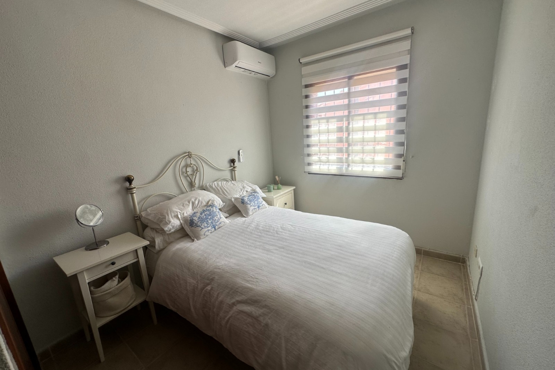 Resale - Apartment - Torrevieja - Aguas Nuevas